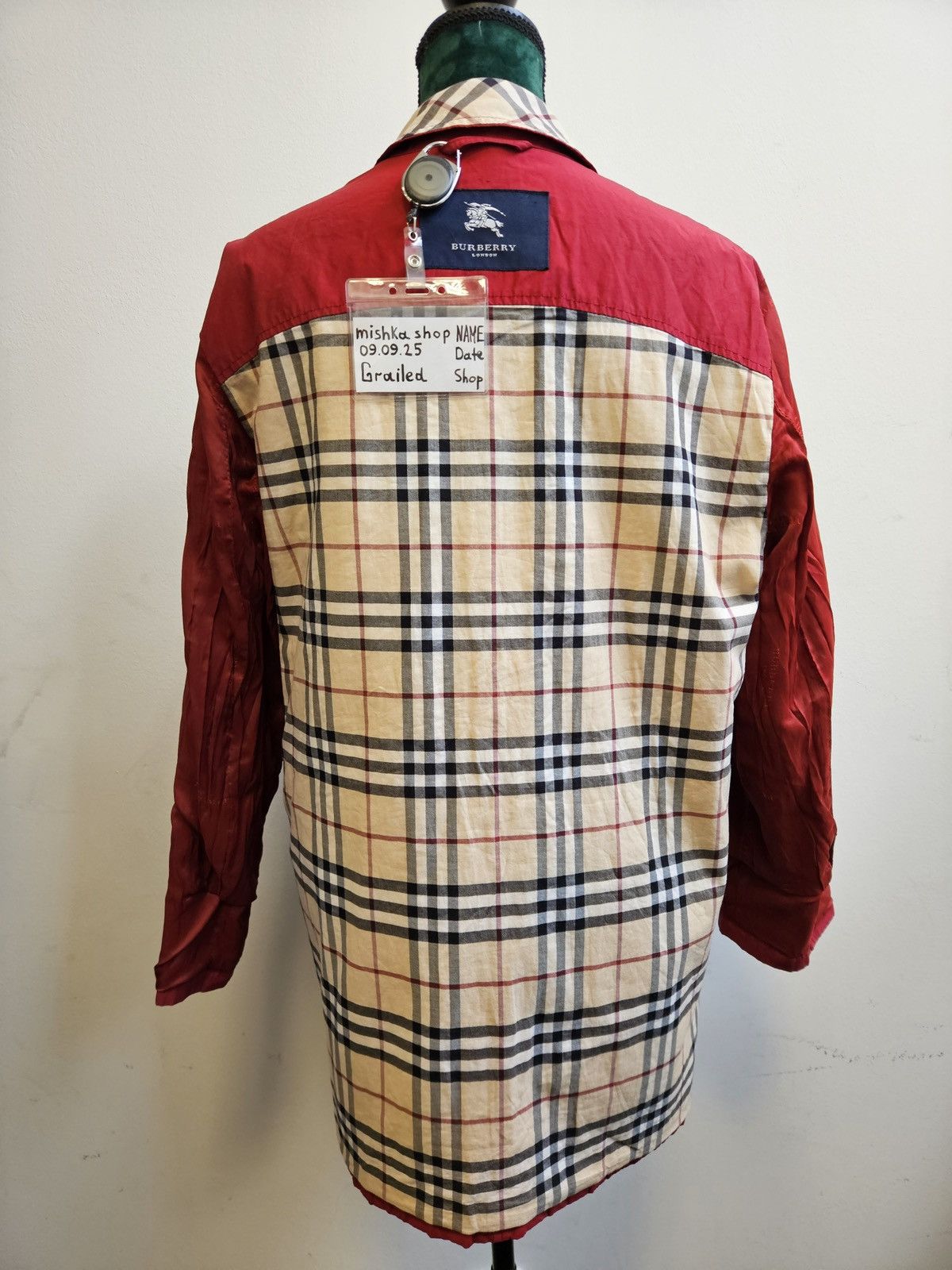 Burberry Burberry trench coat jacket vintage Size US L / EU 52-54 / 3 - 7 Thumbnail