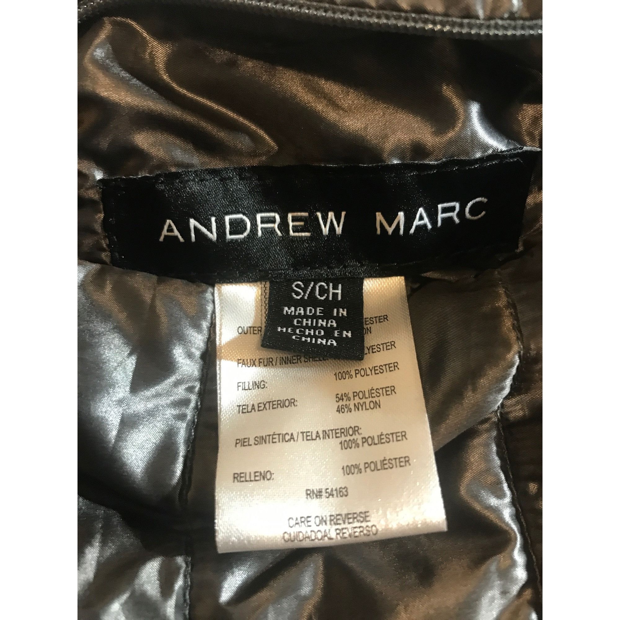 Andrew Marc Andrew Marc Womens Reversible Gray Quilt/Black Faux Fur Coat Size S / US 4 / IT 40 - 6 Thumbnail