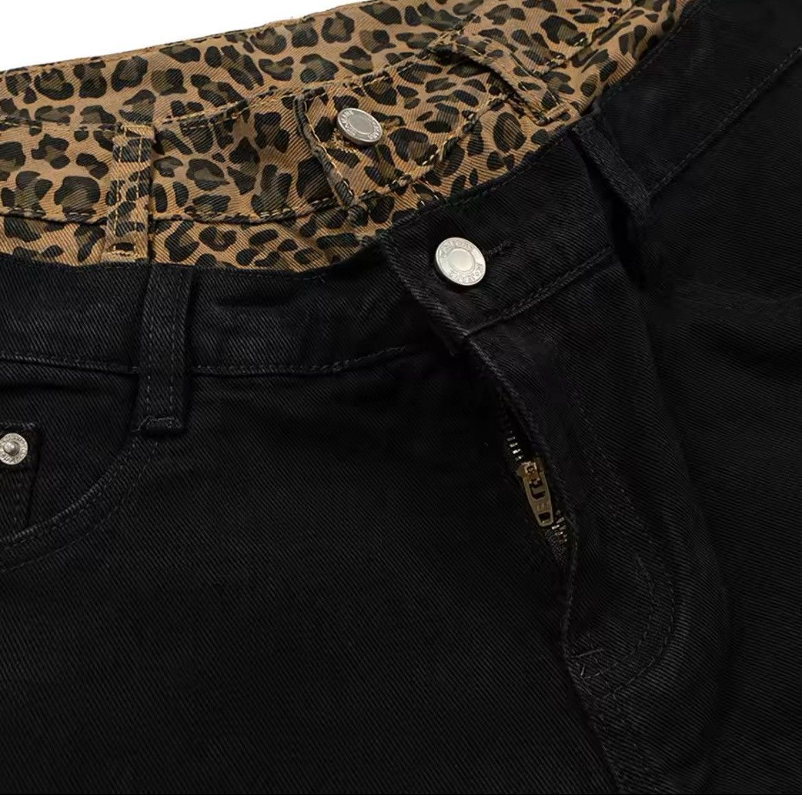 Designer × Japanese Brand × Vintage Fake Two Piece Leopard Patchwork Black Baggy Jeans Size US 27 - 3 Thumbnail