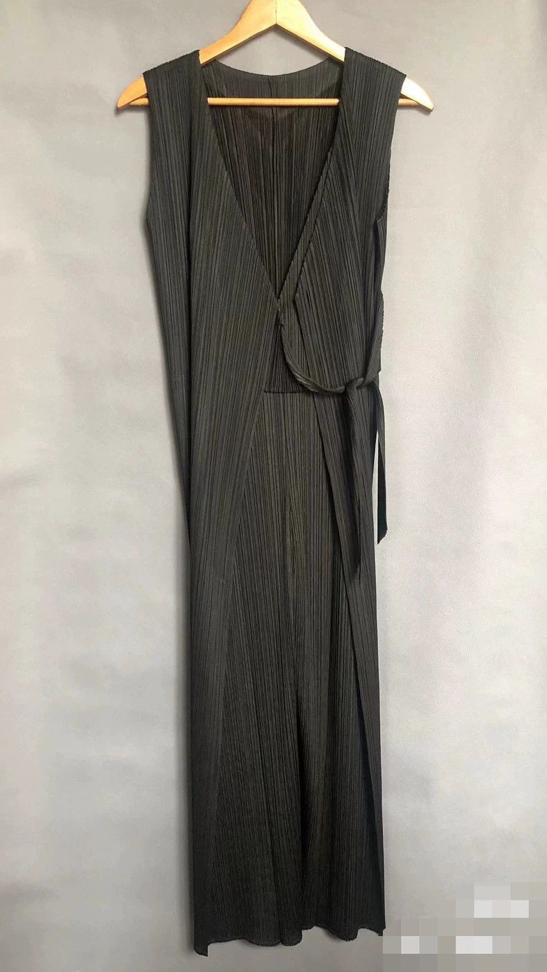 Issey Miyake Issey Miyake size:4 Sleeveless black pleated dress Size L / US 10 / IT 46 - 3 Thumbnail