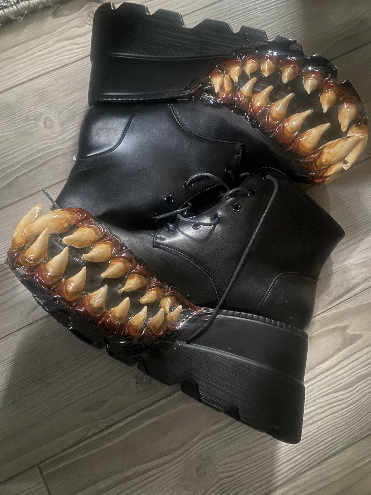 custom venom shoes