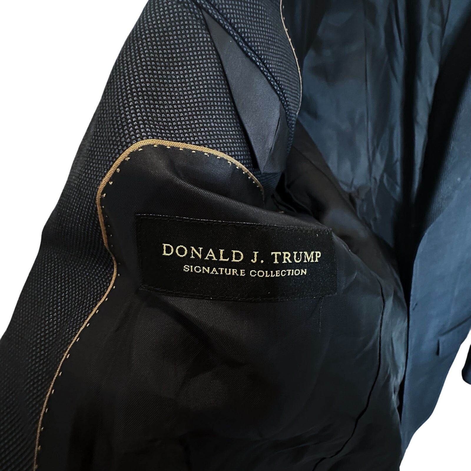 Donald Trump Donald J. Trump Navy Blue Blazer Mens Wool Silk Blend 40R Size 40R - 2 Thumbnail