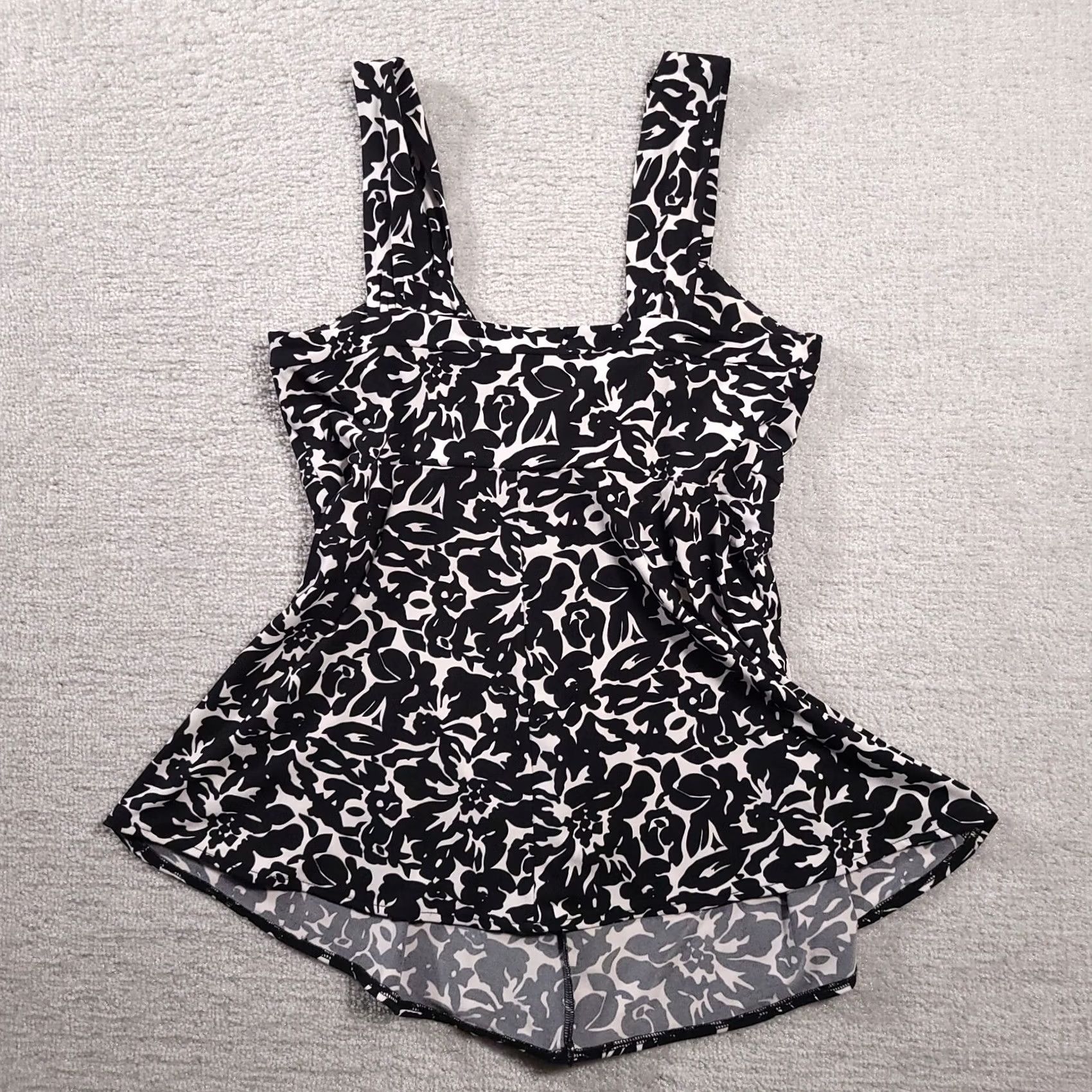 Vintage Pursuits, Ltd. Shirt Women's Small Black White Sleeveless Tank Floral Stretch Size S / US 4 / IT 40 - 7 Thumbnail