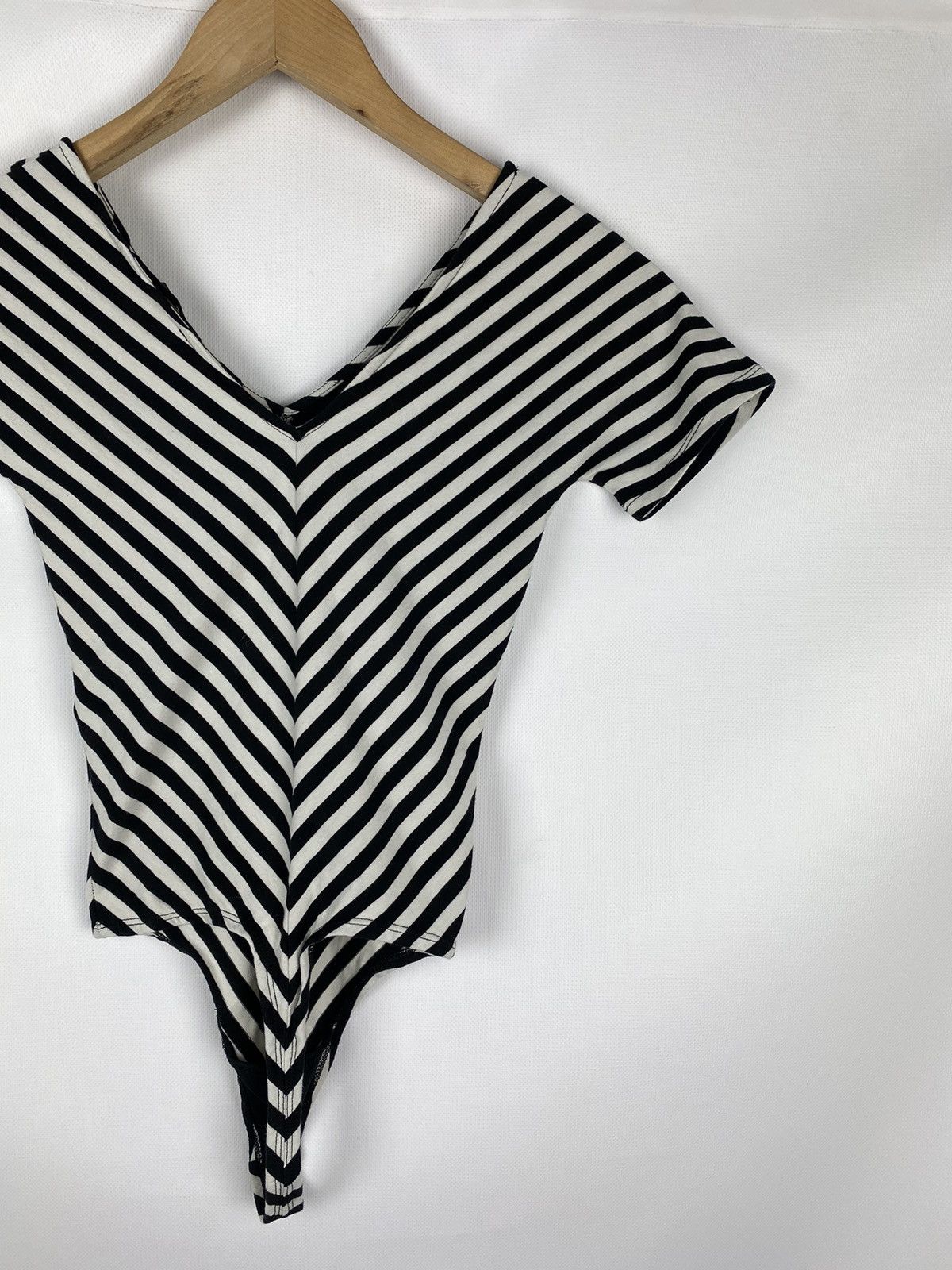 Allsaints × Japanese Brand Allsaints Keavey Stripe SS Bodysuit T Shirt size XS Size XS / US 0-2 / IT 36-38 - 15 Thumbnail