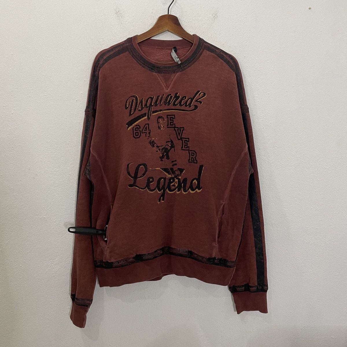 Dsquared2 Vintage Dsquared2 Big Logo Sweatshirt Size US L / EU 52-54 / 3 - 1 Thumbnail