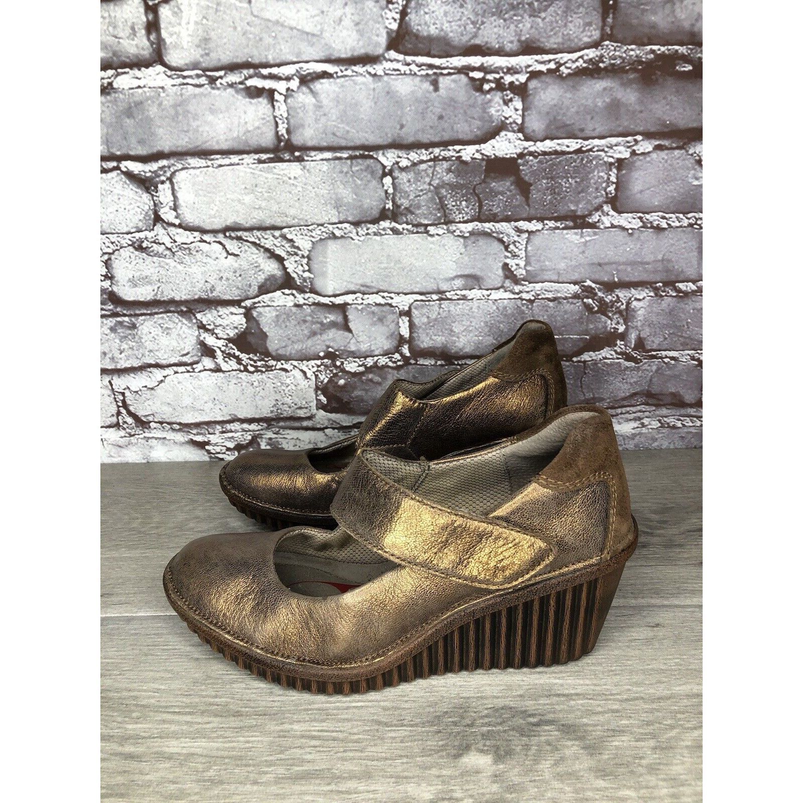 Other Bionica Bronze Leather Shimmer Mary Jane Strap Wedge Shoes W Size US 7.5 / IT 37.5 - 13 Thumbnail