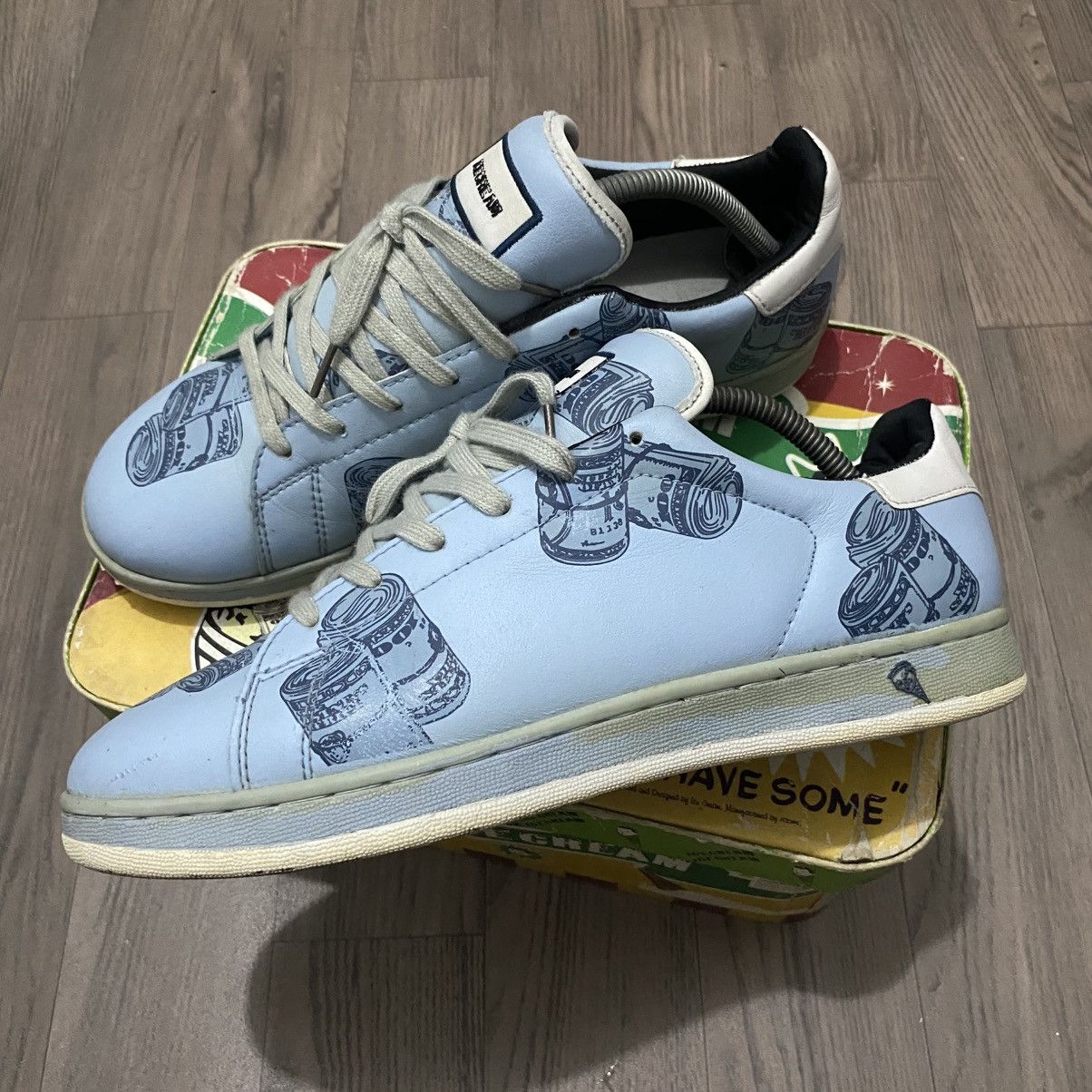 Icecream × Reebok OG 2004 Reebok x BBC Ice Cream Low "Money Roll Flavor" Size US 9 / EU 42 - 1 Thumbnail