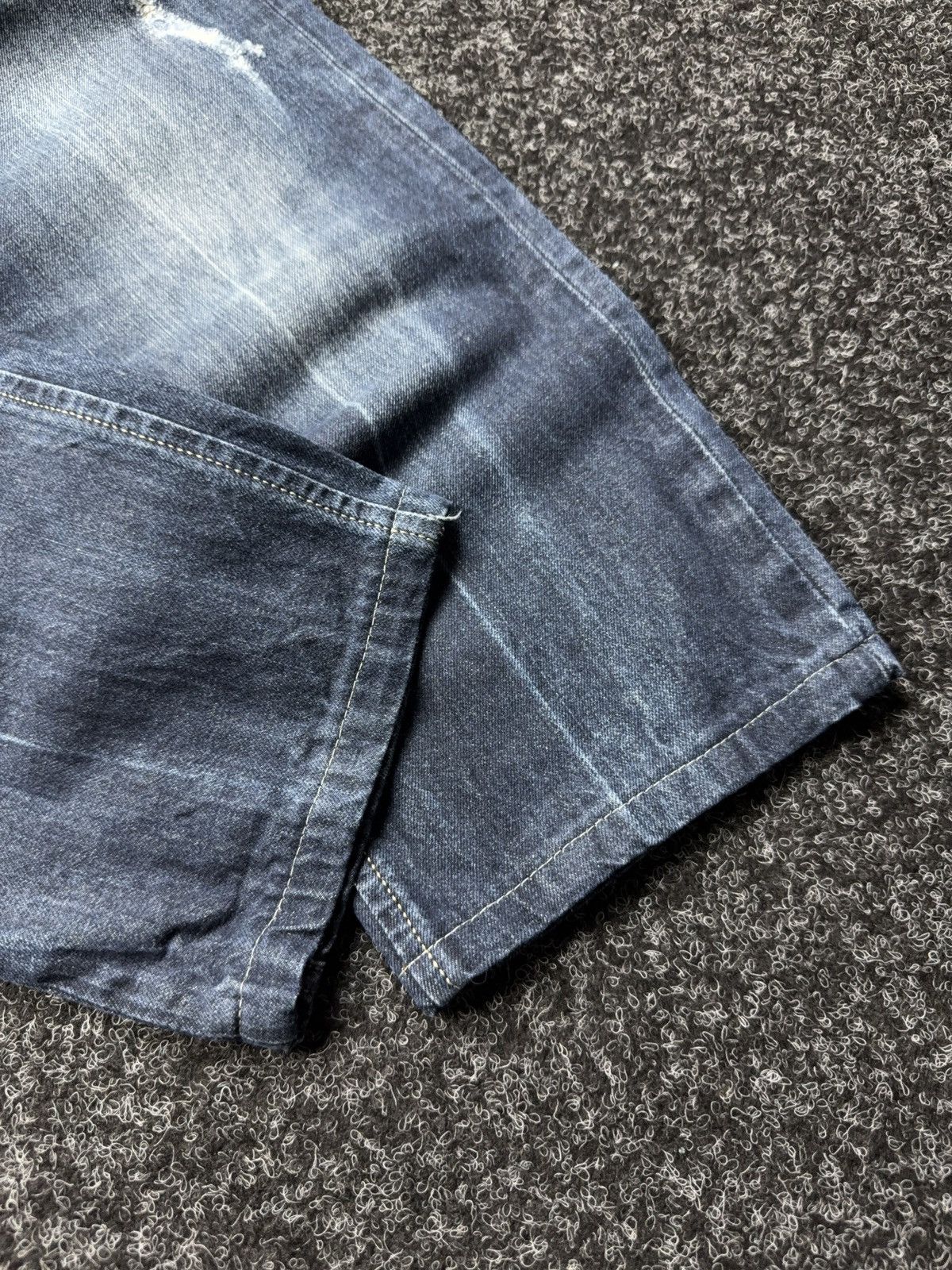 Diesel Luxury 00s Diesel Darron Distressed Y2K Slim Tapered Jeans Size US 33 - 3 Thumbnail