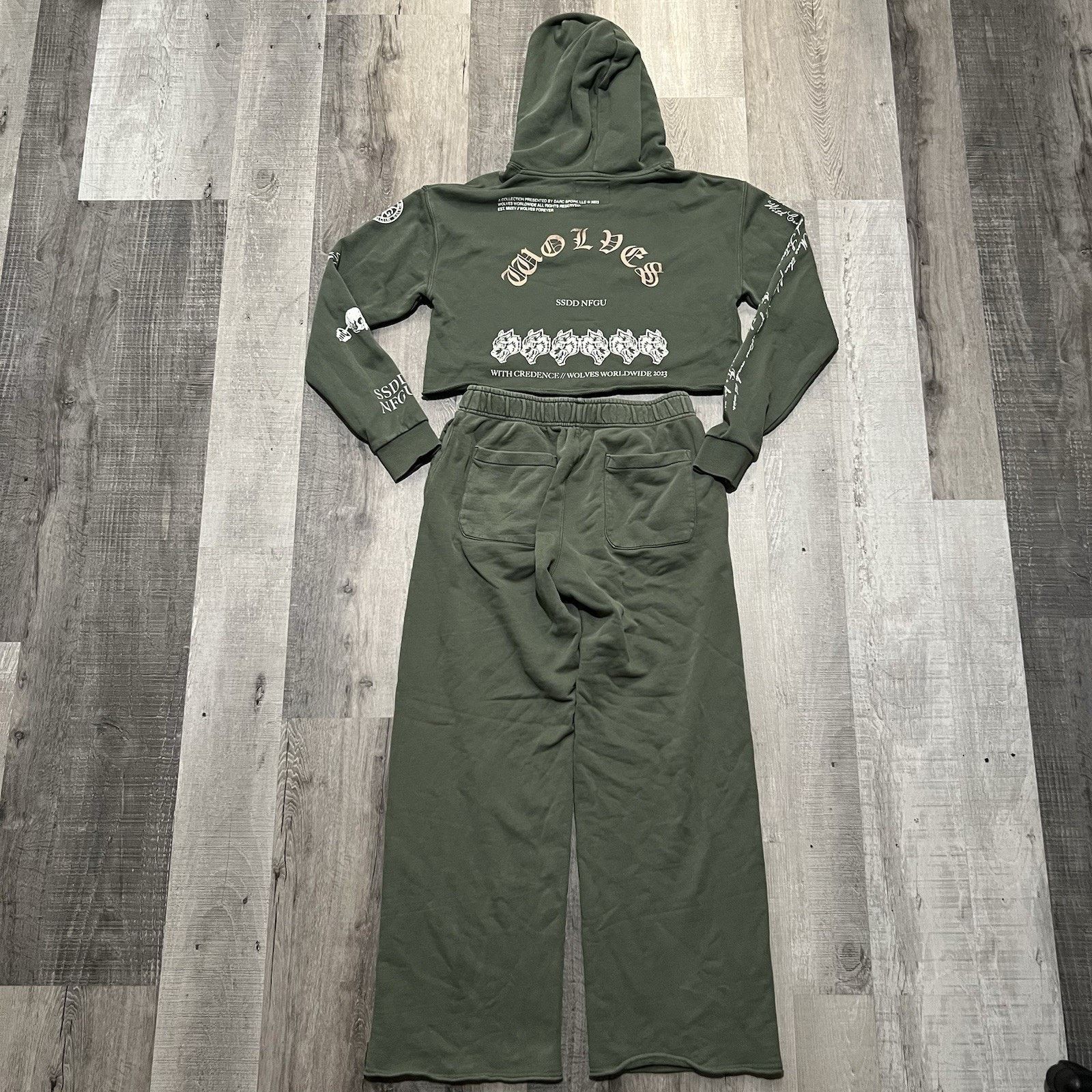 Darc Sport Darc Sport Wolves SHE Crop Hoodie Sweatpants Suit Small #108 Size 30" / US 8 / IT 44 - 2 Thumbnail