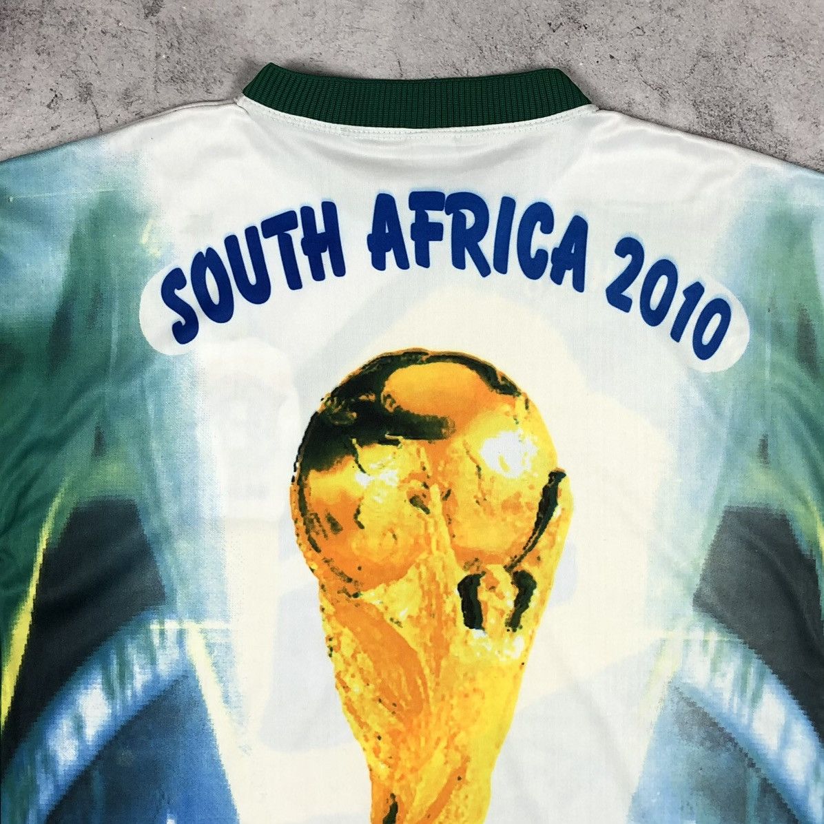 Vintage Brazil 2010 World Cup South Africa Jersey Size US L / EU 52-54 / 3 - 8 Thumbnail