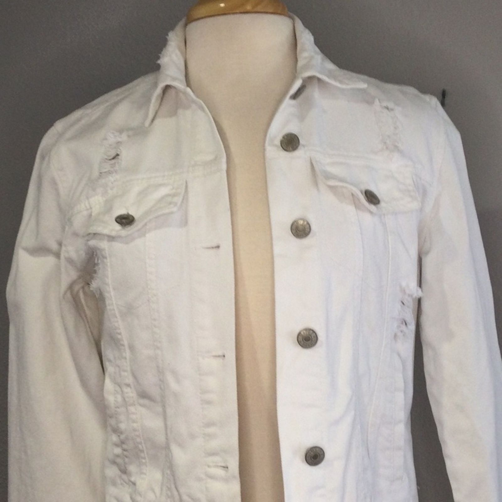 Other Love Tree Denim White Distressed Jean Jacket Small Size S / US 4 / IT 40 - 2 Thumbnail