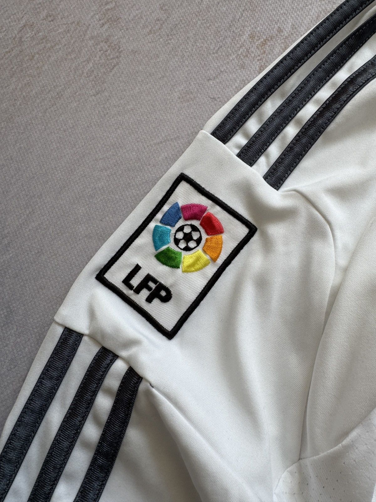 Adidas Adidas Real Madrid Jersey Longsleeve 2013 Size US M / EU 48-50 / 2 - 2 Thumbnail