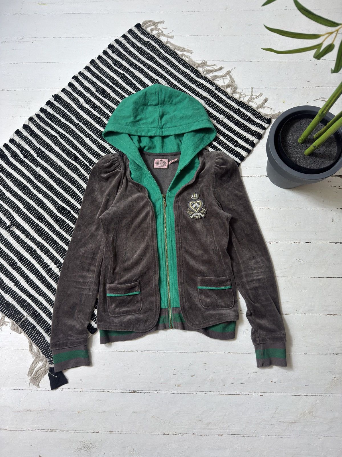 Juicy Couture VINTAGE JUICY COUTURE 2000s VELOUR ZIP UP HOODIE Size S / US 4 / IT 40 - 2 Thumbnail