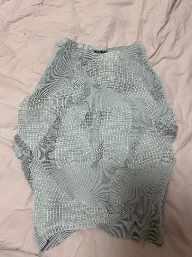 Issey Miyake Issey Miyake Flower bud skirt Size 25" / US 0 / IT 36 - 2 Thumbnail