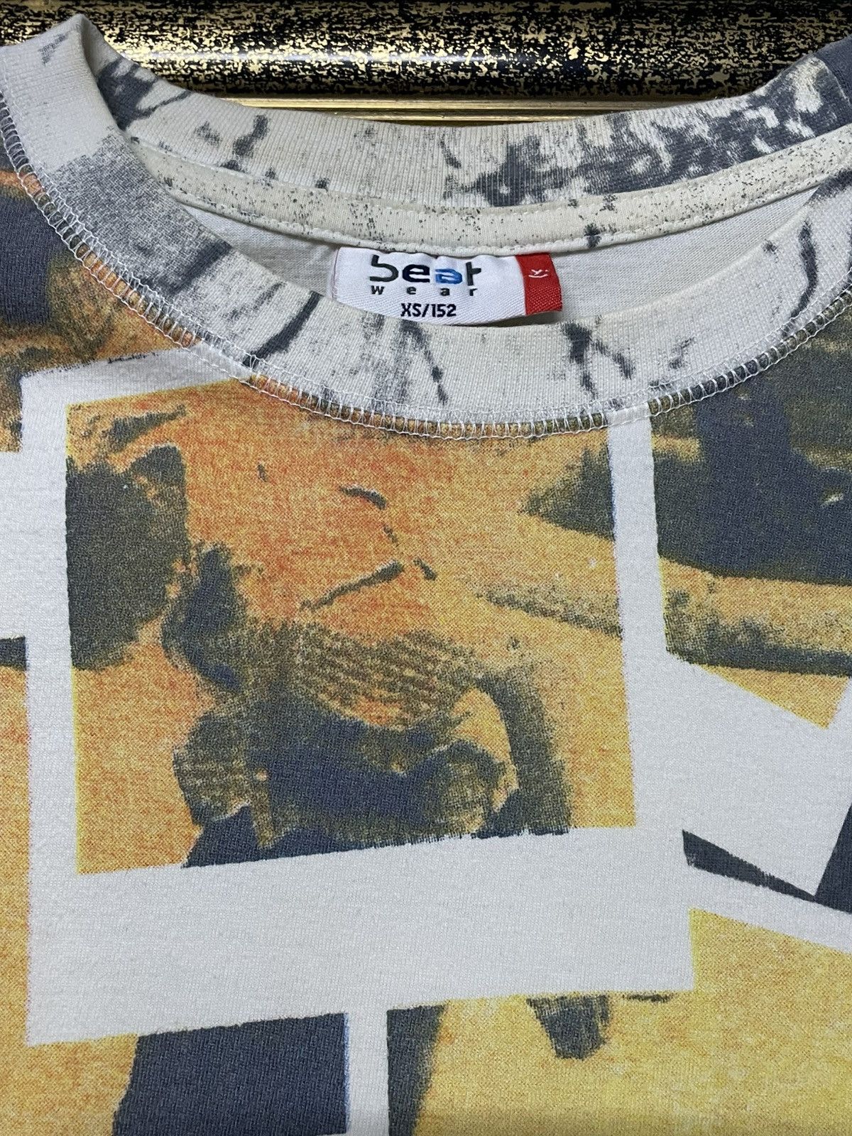 Designer Vintage 1990s Japan Designer Beat Wear Skate Action Art Tee Size US S / EU 44-46 / 1 - 6 Thumbnail