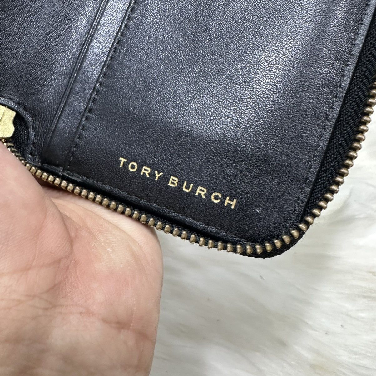 Tory Burch Authentic TORY BURCH Leather Purse Size ONE SIZE - 8 Thumbnail