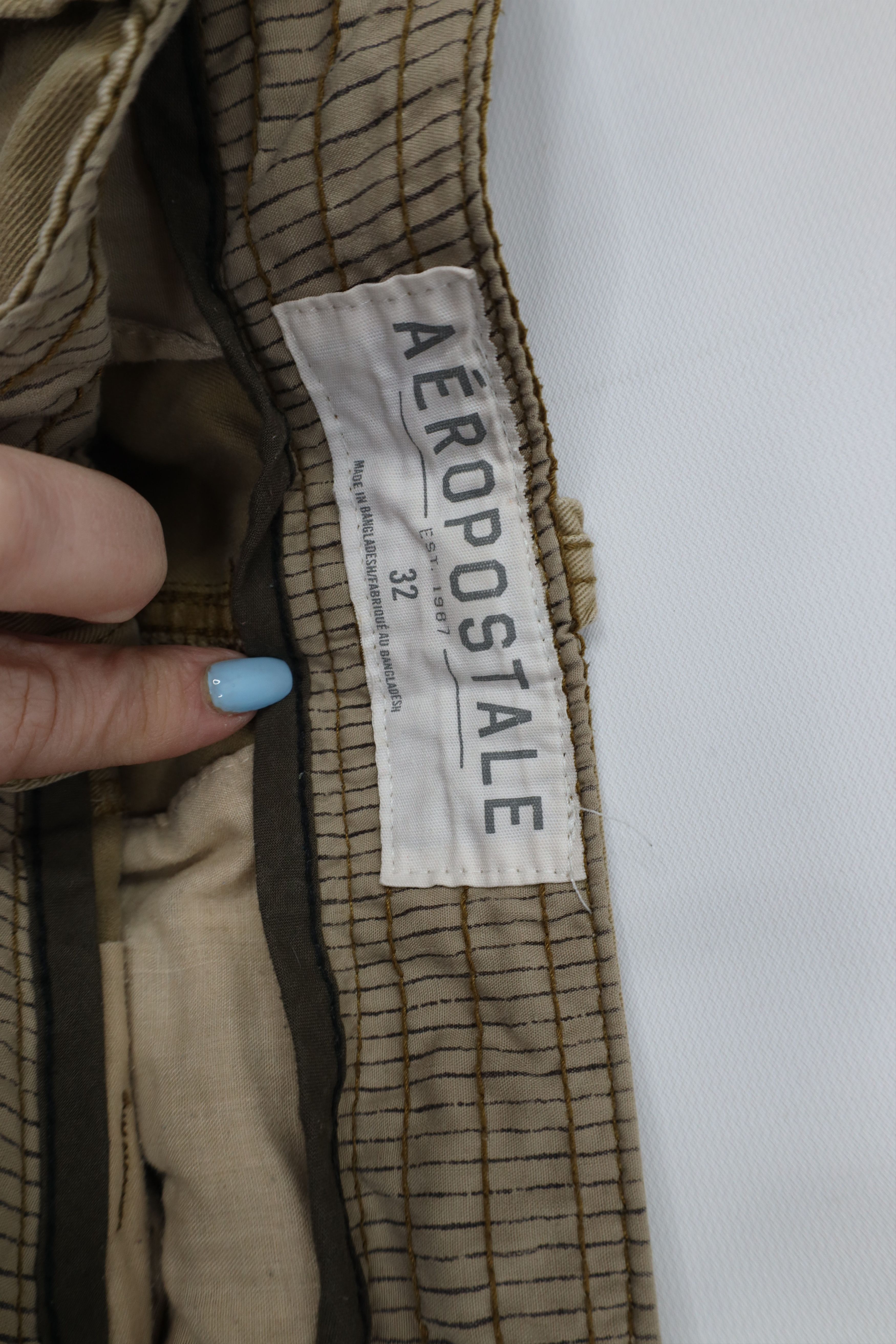 Aeropostale Vintage Y2K Aeropostale Heavyweight Cargo Shorts Brown Size US 32 / EU 48 - 7 Thumbnail
