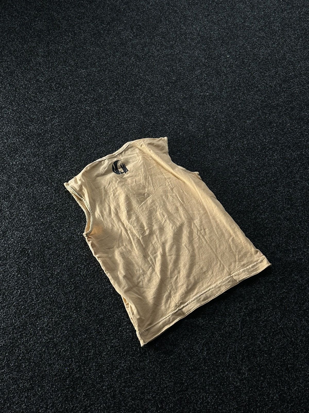 Guess 🚨AVANT-GARDE GUESS TANK MEN Y2k BIG LOGO Size US S / EU 44-46 / 1 - 5 Thumbnail