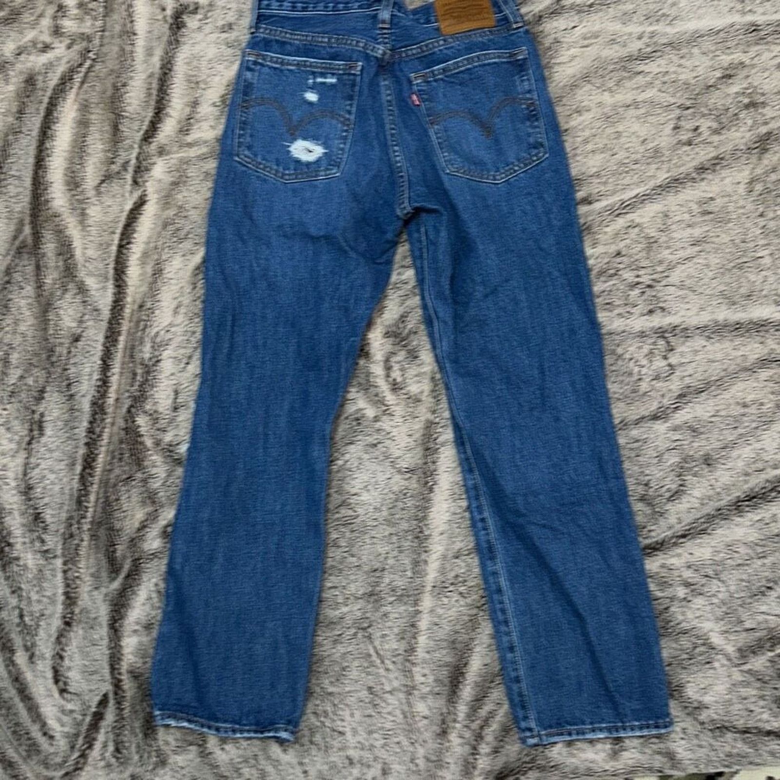 Levi's Levi’s Wedgie Fit Distressed Blue Jeans | Size 25 Size 25" / US 0 / IT 36 - 5 Thumbnail