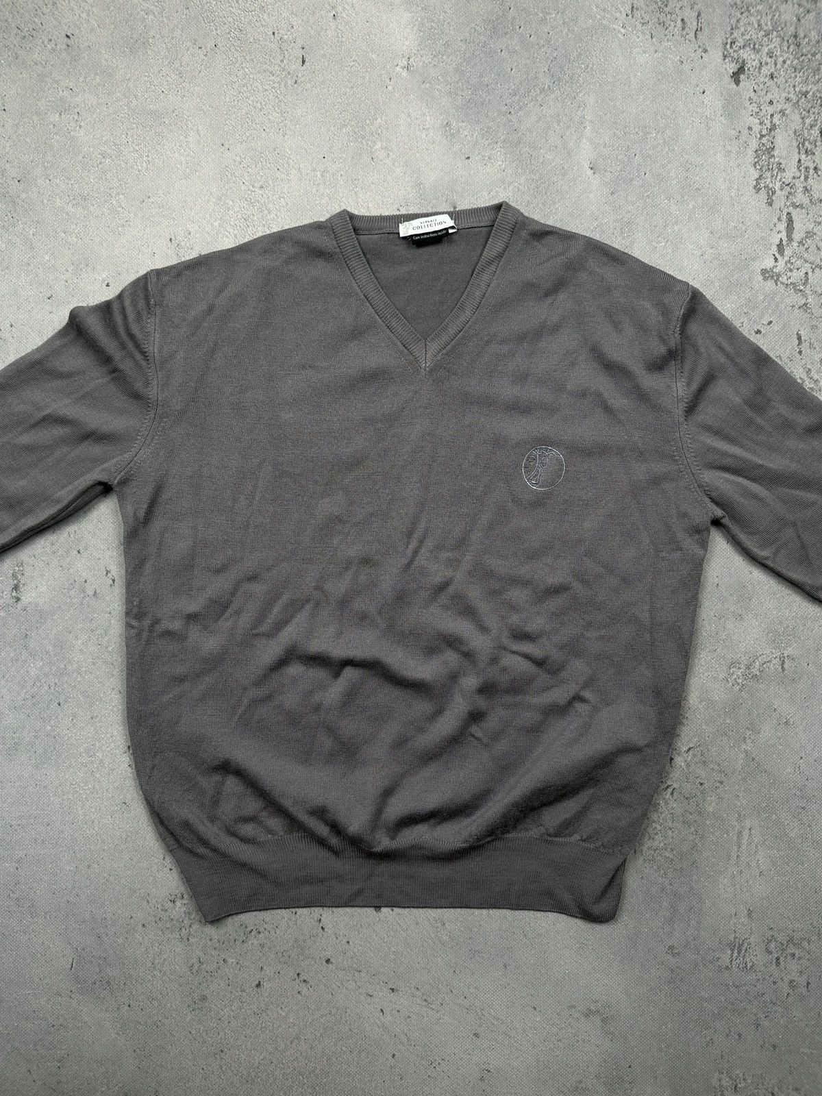 Versace Versace Collection Grey V-Neck Sweater 100% Wool Tunisia y2k Size US L / EU 52-54 / 3 - 10 Thumbnail