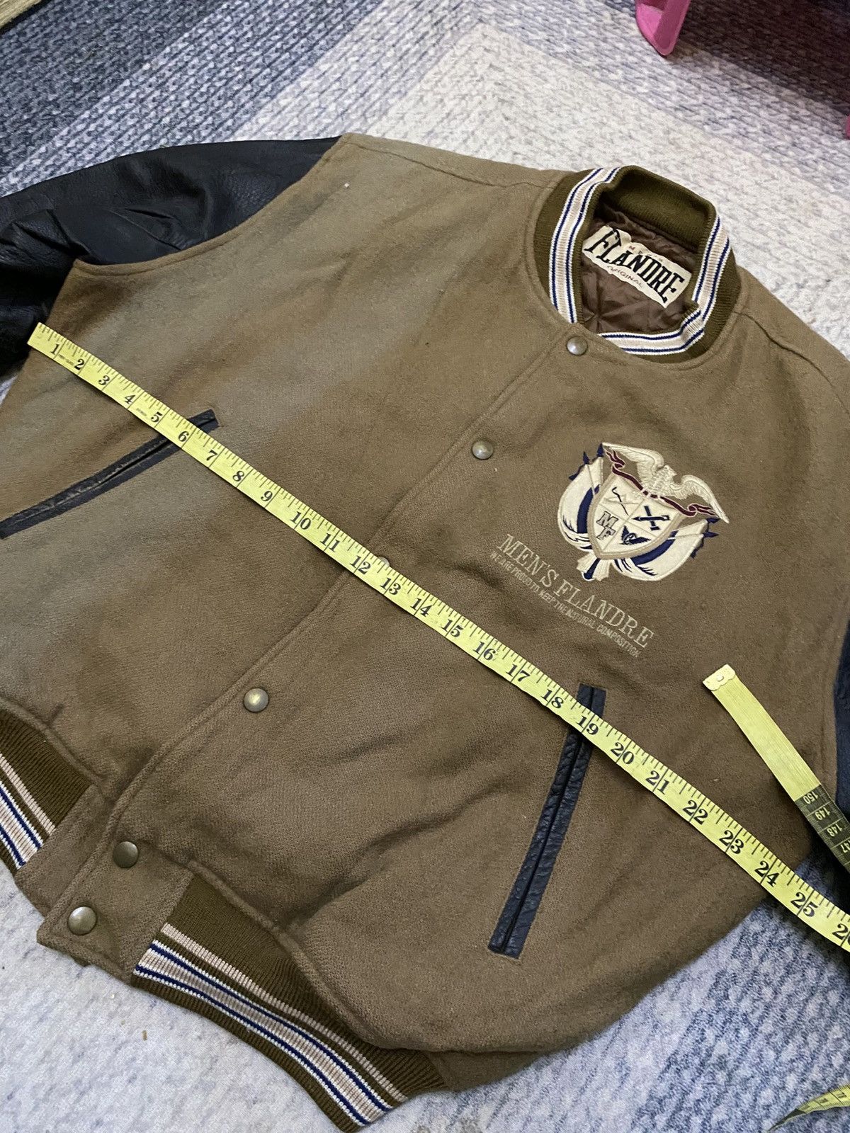 Japanese Brand VINTAGE MENS FLANDRE LEATHER ARM WOOL VARSITY JACKET Size US L / EU 52-54 / 3 - 10 Thumbnail
