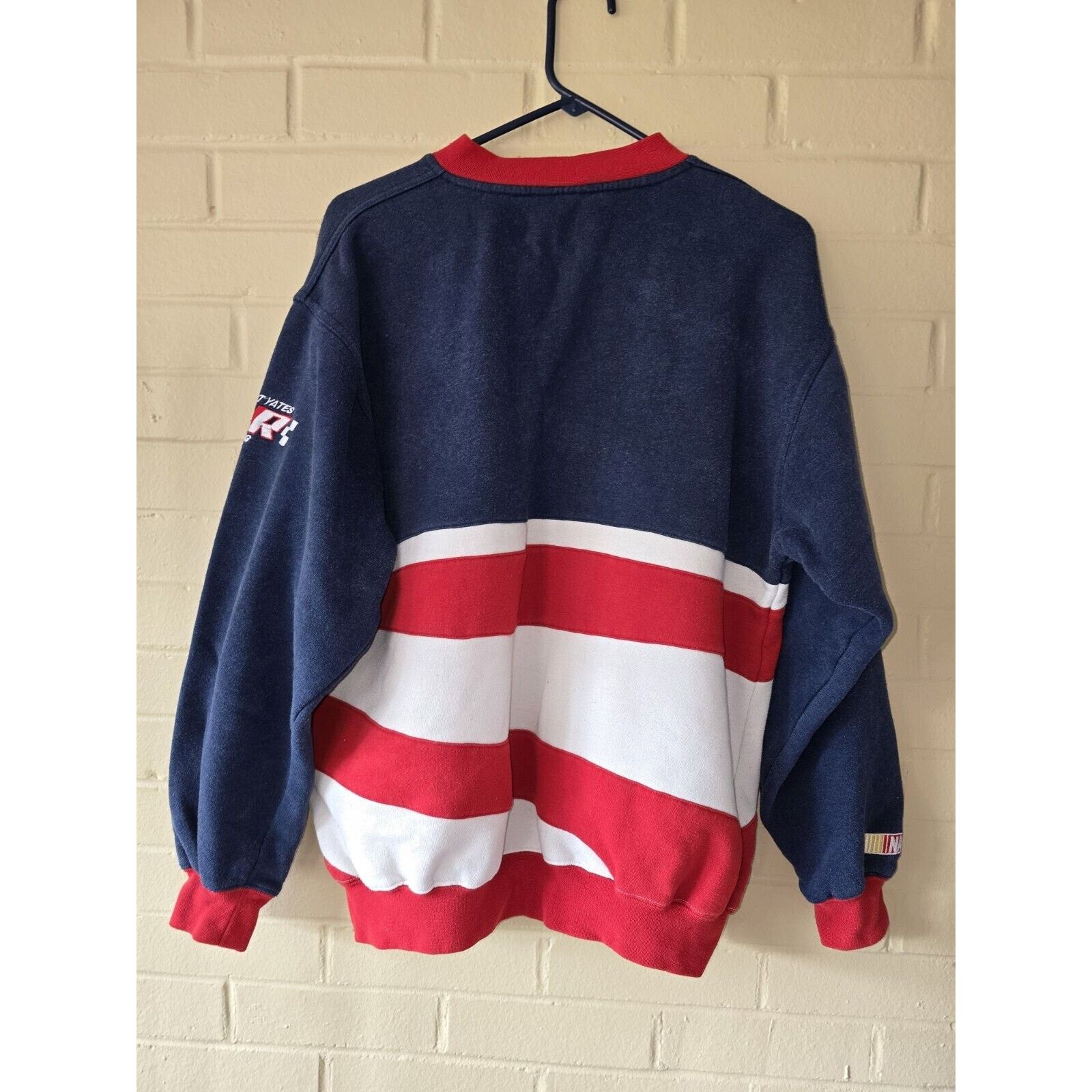 Chase Authentics VTG Chase Authentics NASCAR Dale Jarrett Crewneck Size M #88 Size 32 - 9 Thumbnail