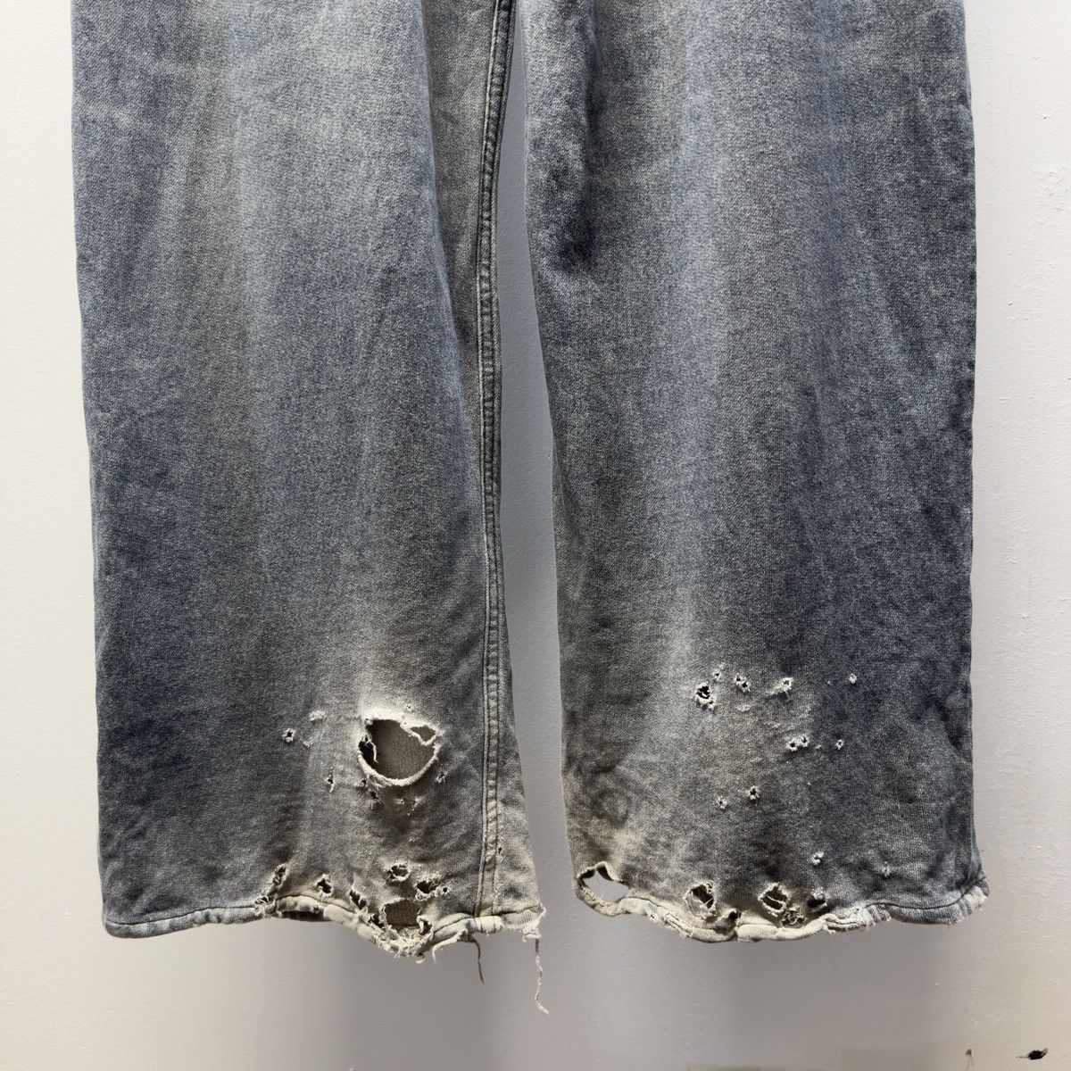 Balenciaga Balenciaga Winter 2021 Tromp L'oeil Denim Sweatpants Demna Size US 36 / EU 52 - 22 Thumbnail