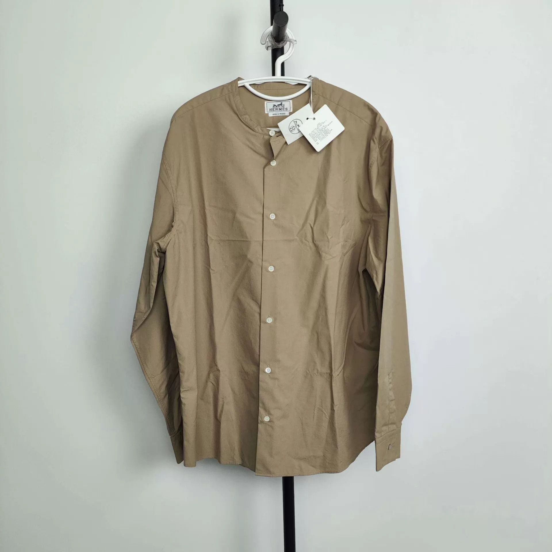 Hermes Beige Long Sleeve Button-Up Shirt Size L Size US L / EU 52-54 / 3 - 1 Thumbnail