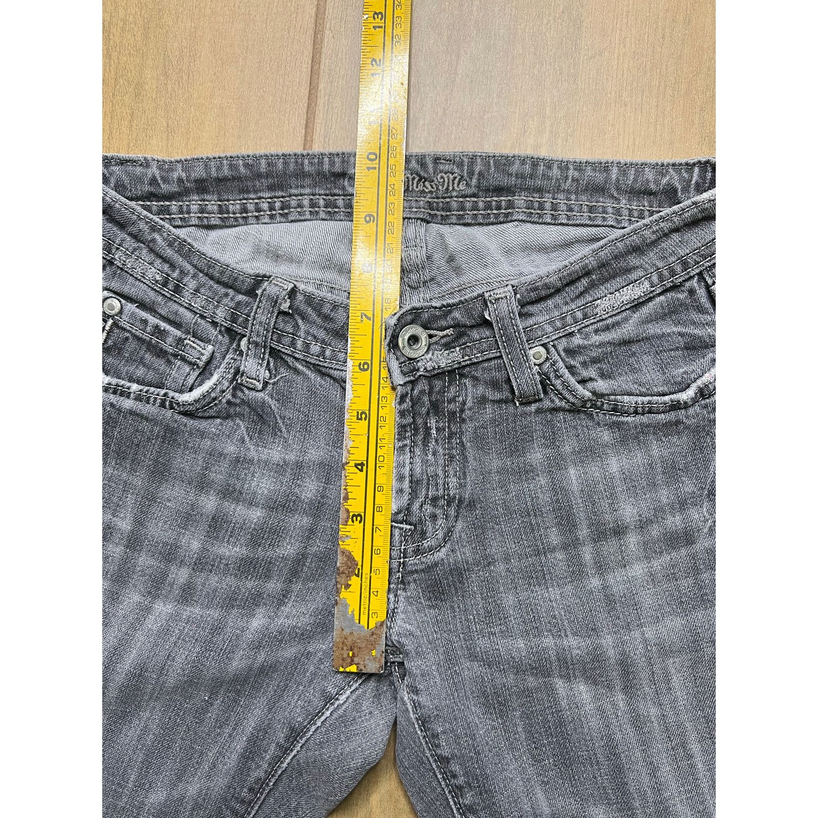 Miss Me MISS ME SKINNY GRAY JEANS RHINESTONE SZ 28 Y2K LOW RISE Size 28" / US 6 / IT 42 - 9 Thumbnail