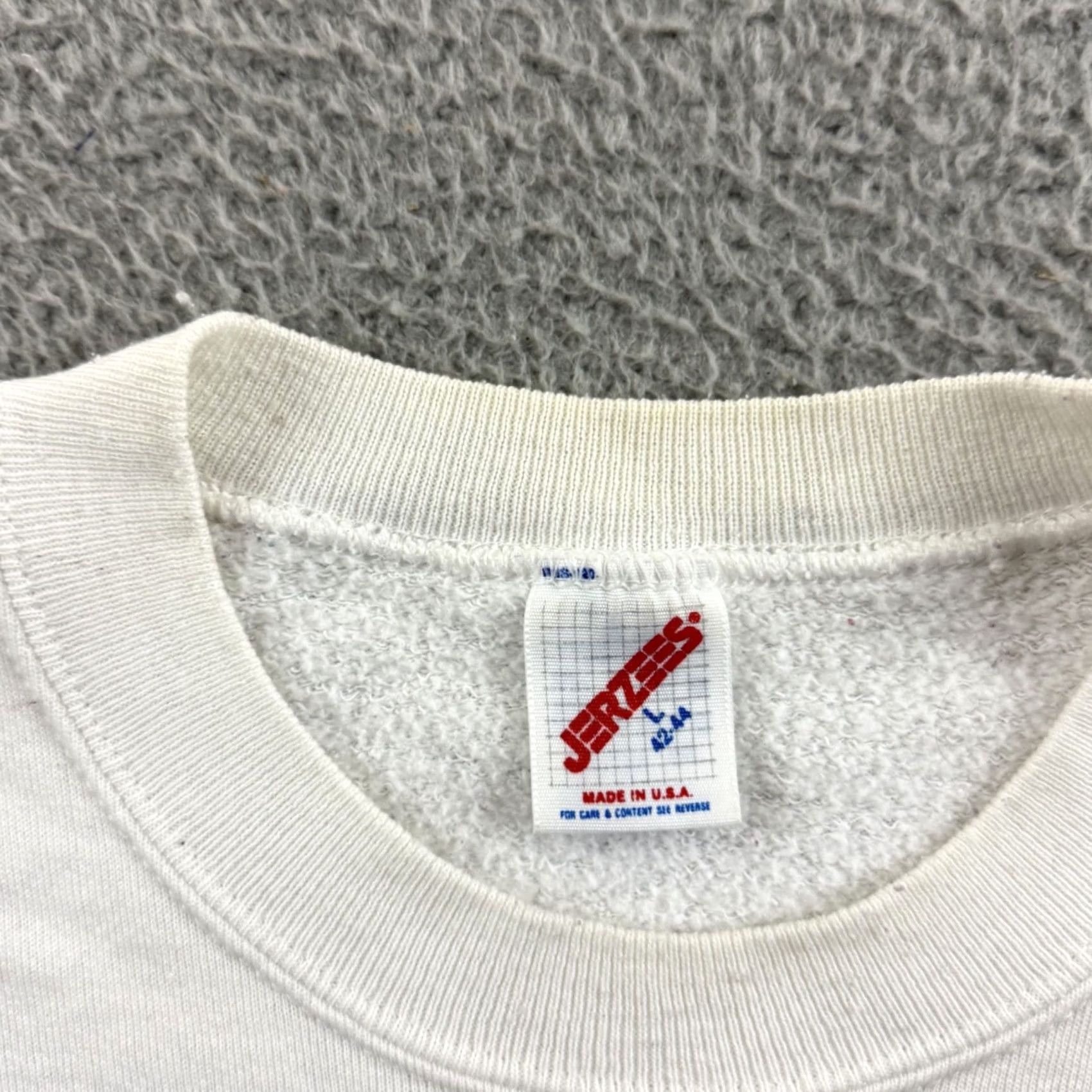 Jerzees VINTAGE Jerzees Sweatshirt Mens Large White 80s 90s Pullover Crew Neck Long Sleeve Graphic Print Size US L / EU 52-54 / 3 - 6 Thumbnail