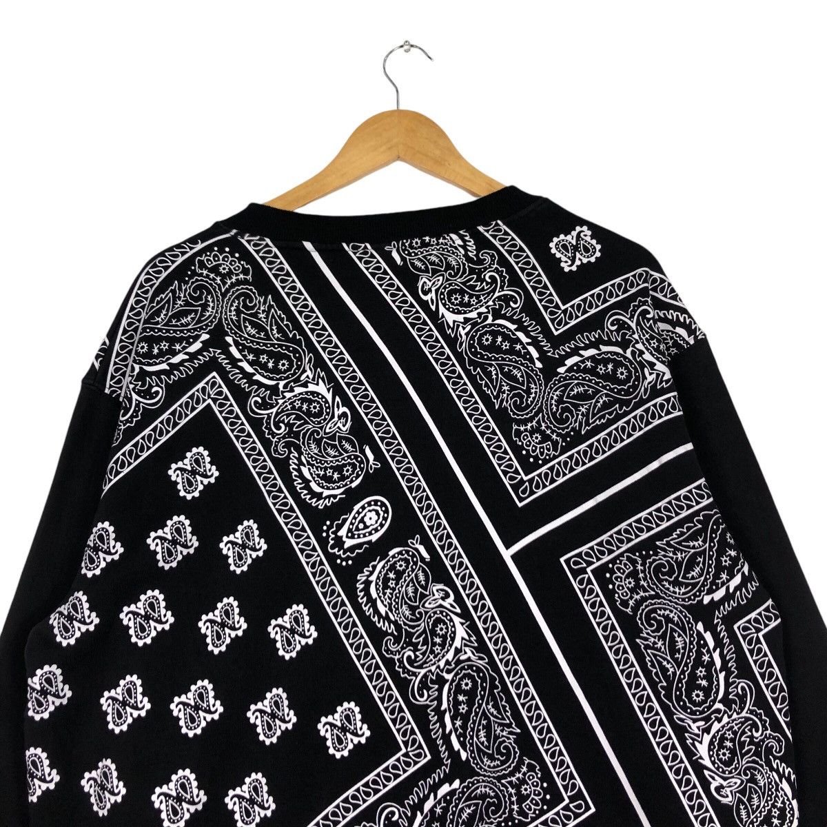 Japanese Brand × Vintage Bandana Design Sweatshirt Rap Tee Streetwear Large #A2 Size US L / EU 52-54 / 3 - 8 Thumbnail