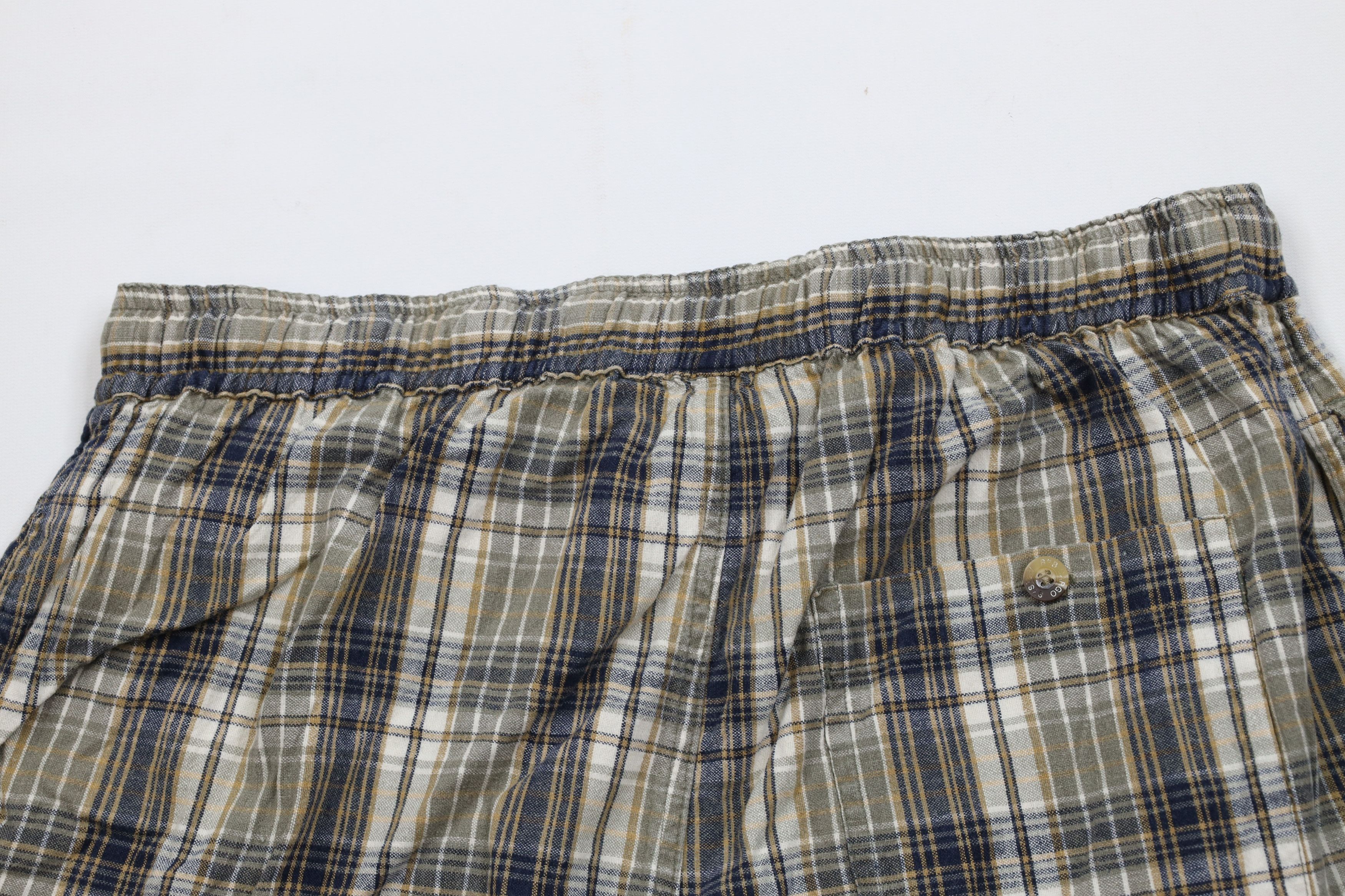 Vintage Vintage 90s Y2K Streetwear Above Knee Cargo Shorts Plaid Size US 34 / EU 50 - 9 Thumbnail