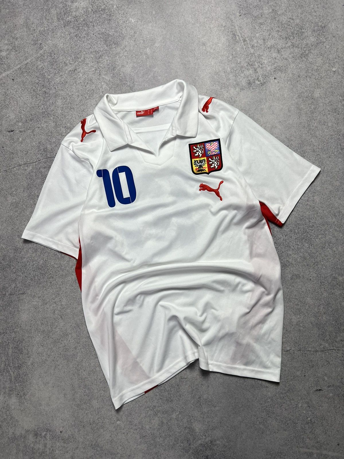 Puma Vintage Puma Czech Republic 2008 Football Blockcore Jersey Size US S / EU 44-46 / 1 - 1 Thumbnail