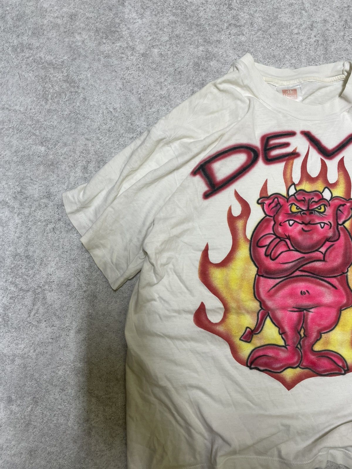 Band Tees × Hanes × Vintage Devil rock t-shirt Japan style perfect fit Size US M / EU 48-50 / 2 - 4 Thumbnail