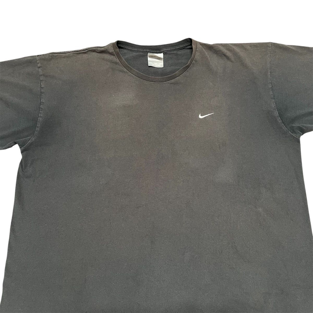 Nike Vintage Sun Faded Black Nike T Shirt Size XXL (26 x 29) Size US XXL / EU 58 / 5 - 3 Thumbnail