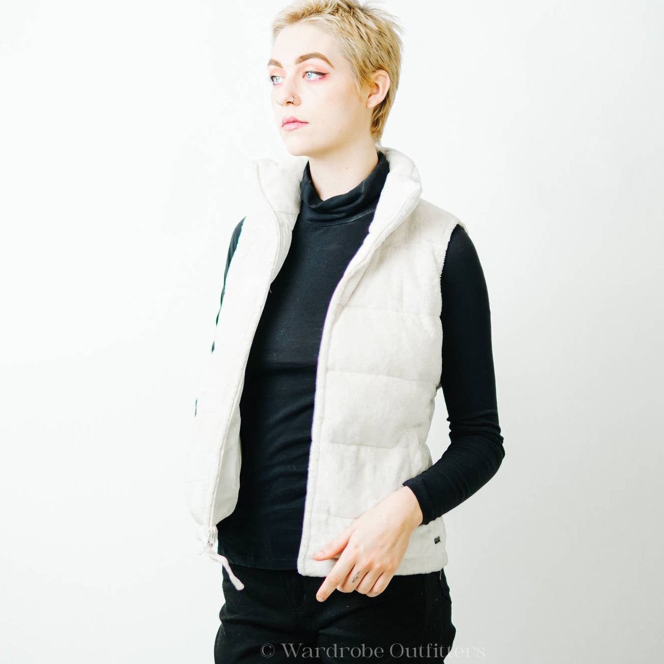Athleta Athleta Fleece Quilted Goose Down Puffer Vest in Bone White Size S / US 4 / IT 40 - 4 Thumbnail