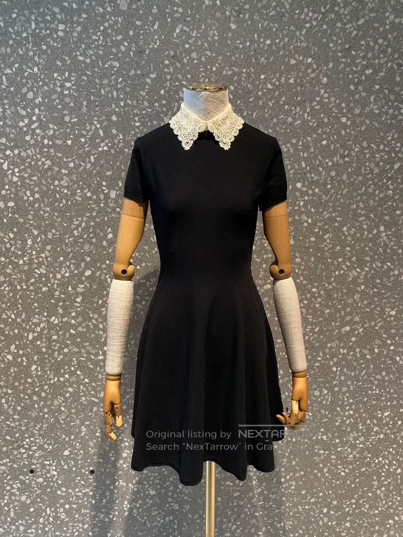 Valentino Valentino Heavy work dress little black dress Size S / US 4 / IT 40 - 4 Thumbnail