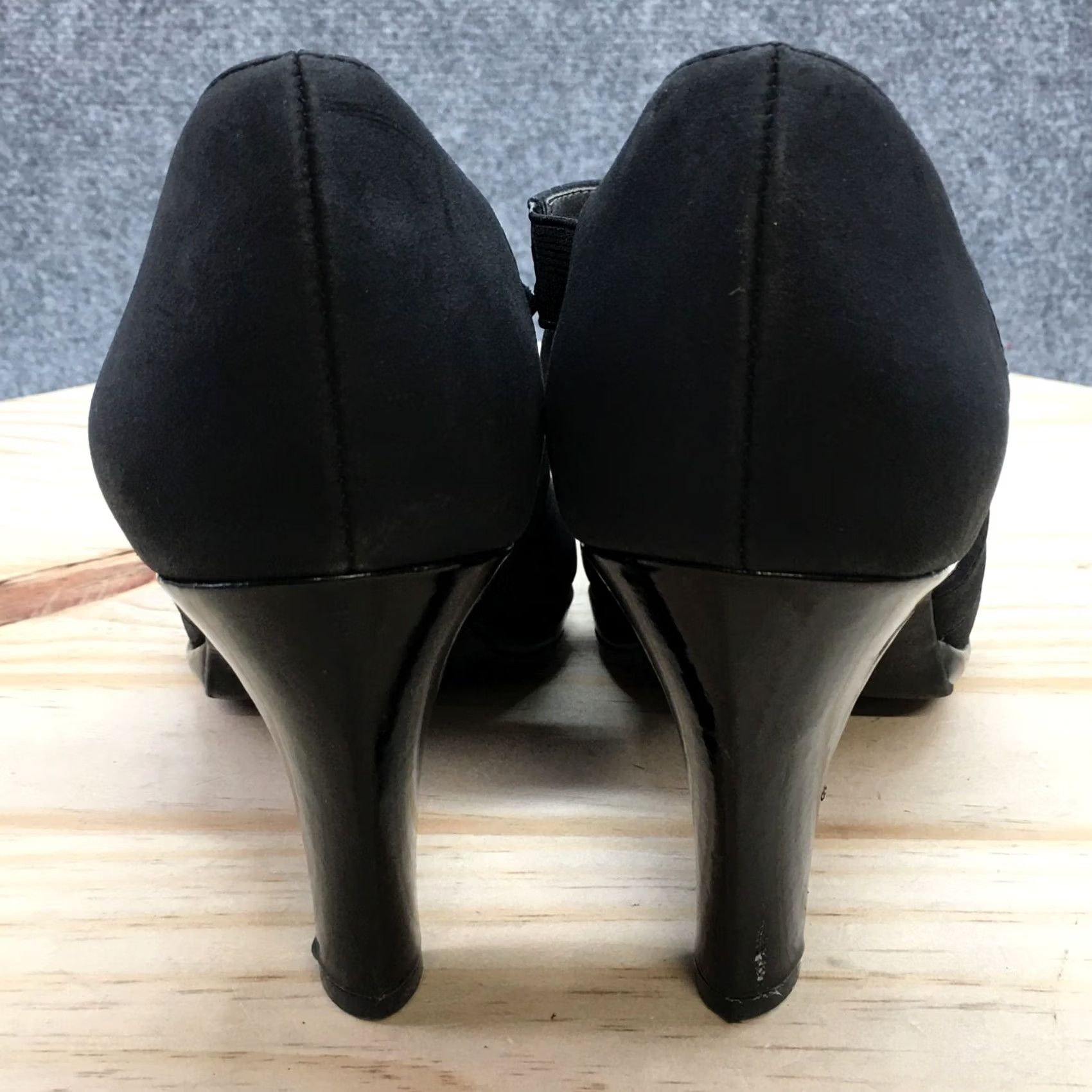 Vintage LifeStride Heels Womens 10 M Pump Black Cut Out Peep Toe Slip On Cone Heels Size US 10 / IT 40 - 7 Thumbnail