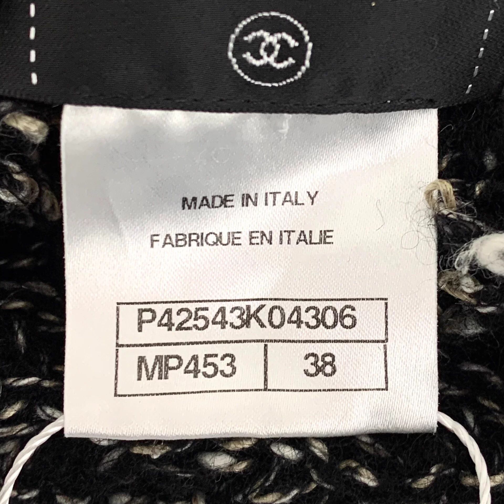 Chanel KW0215 Chanel Black Cashmere Lapel Sleeve Woven Tweed Coat Size S / US 4 / IT 40 - 6 Thumbnail