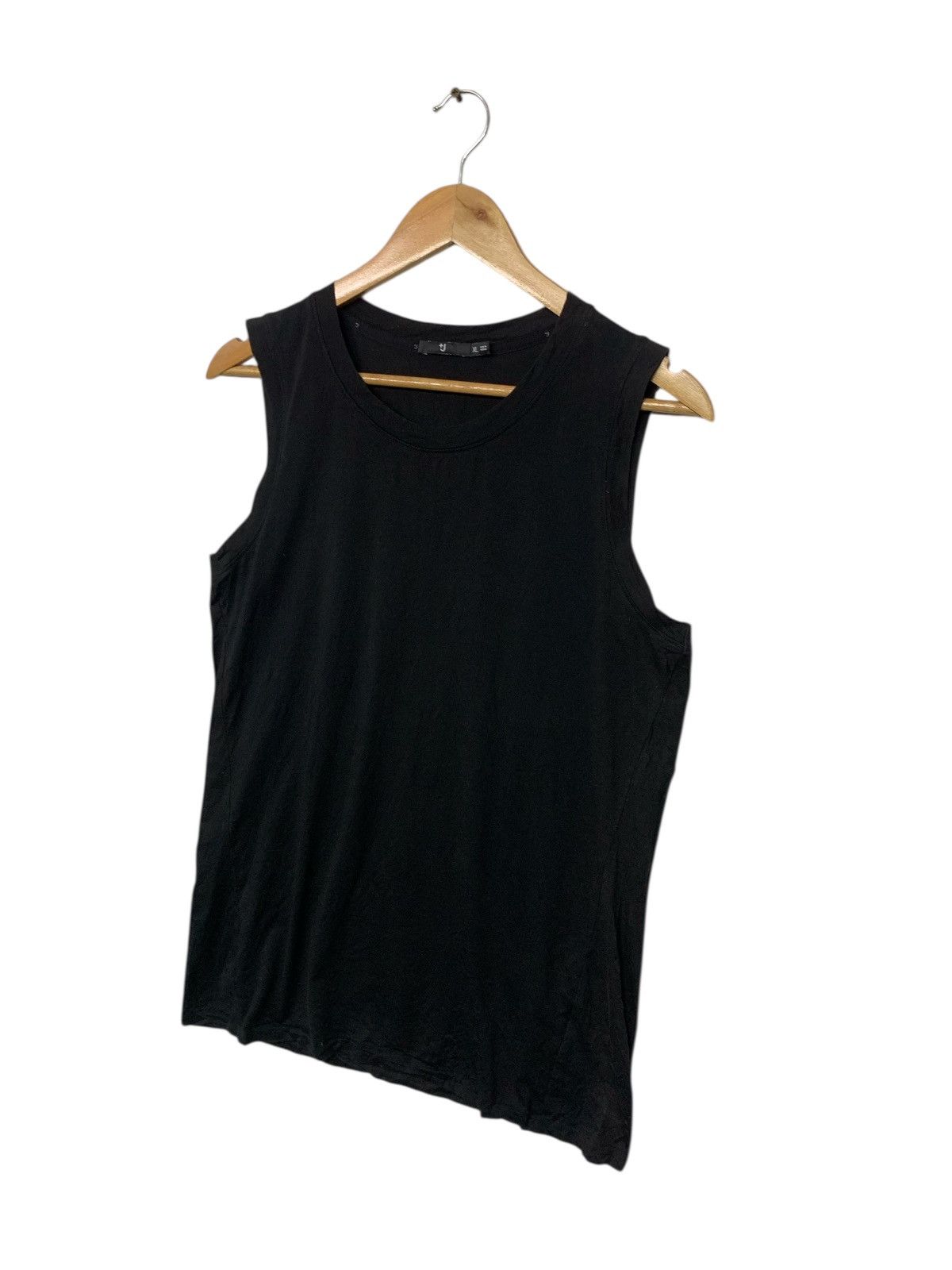 Jil Sander × Uniqlo Uniqlo X Jill Sanders Plain Sleeveless T Shirt Size US XL / EU 56 / 4 - 2 Thumbnail