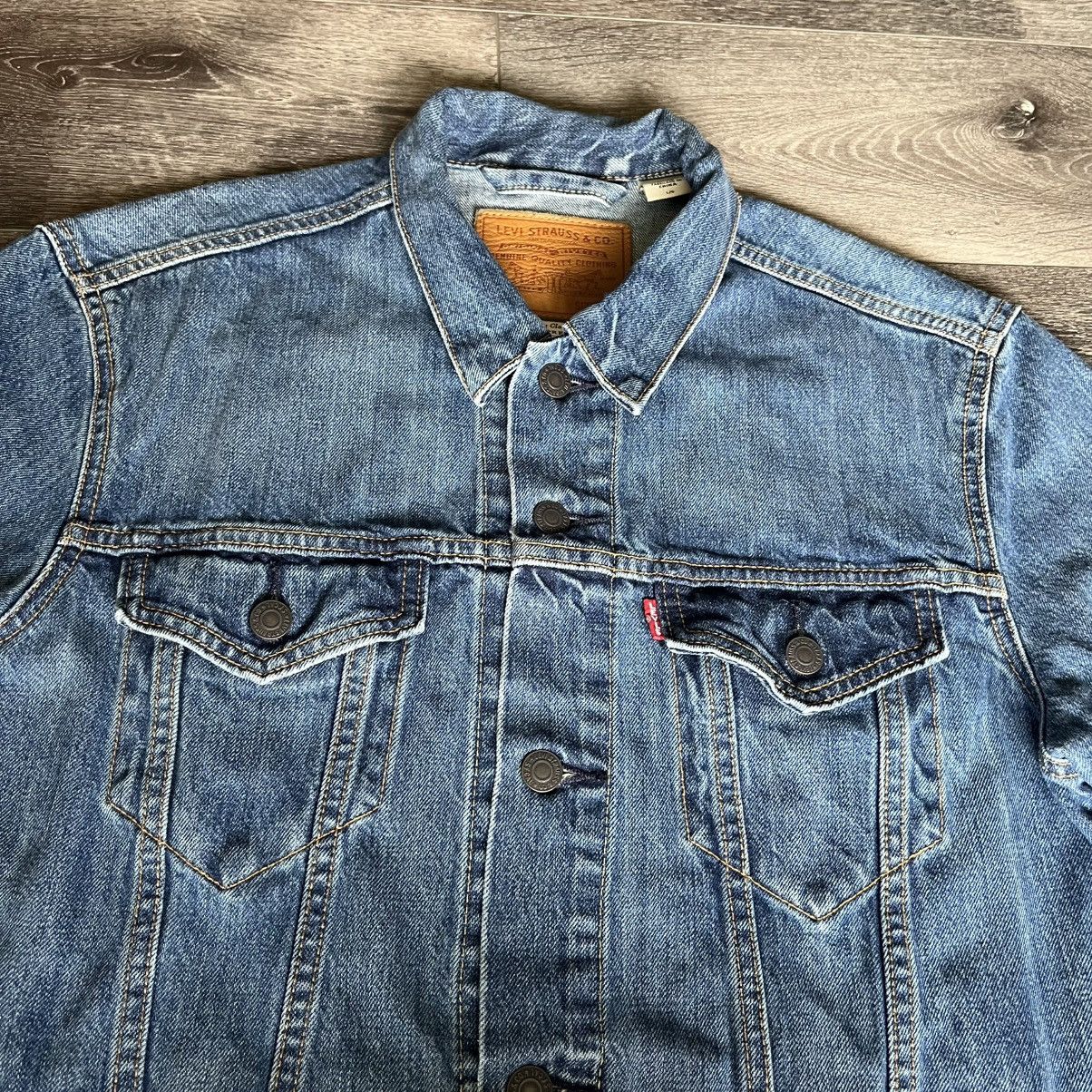 Levi’s Premium Big E Trucker Denim Jean Jacket Blue Vintage