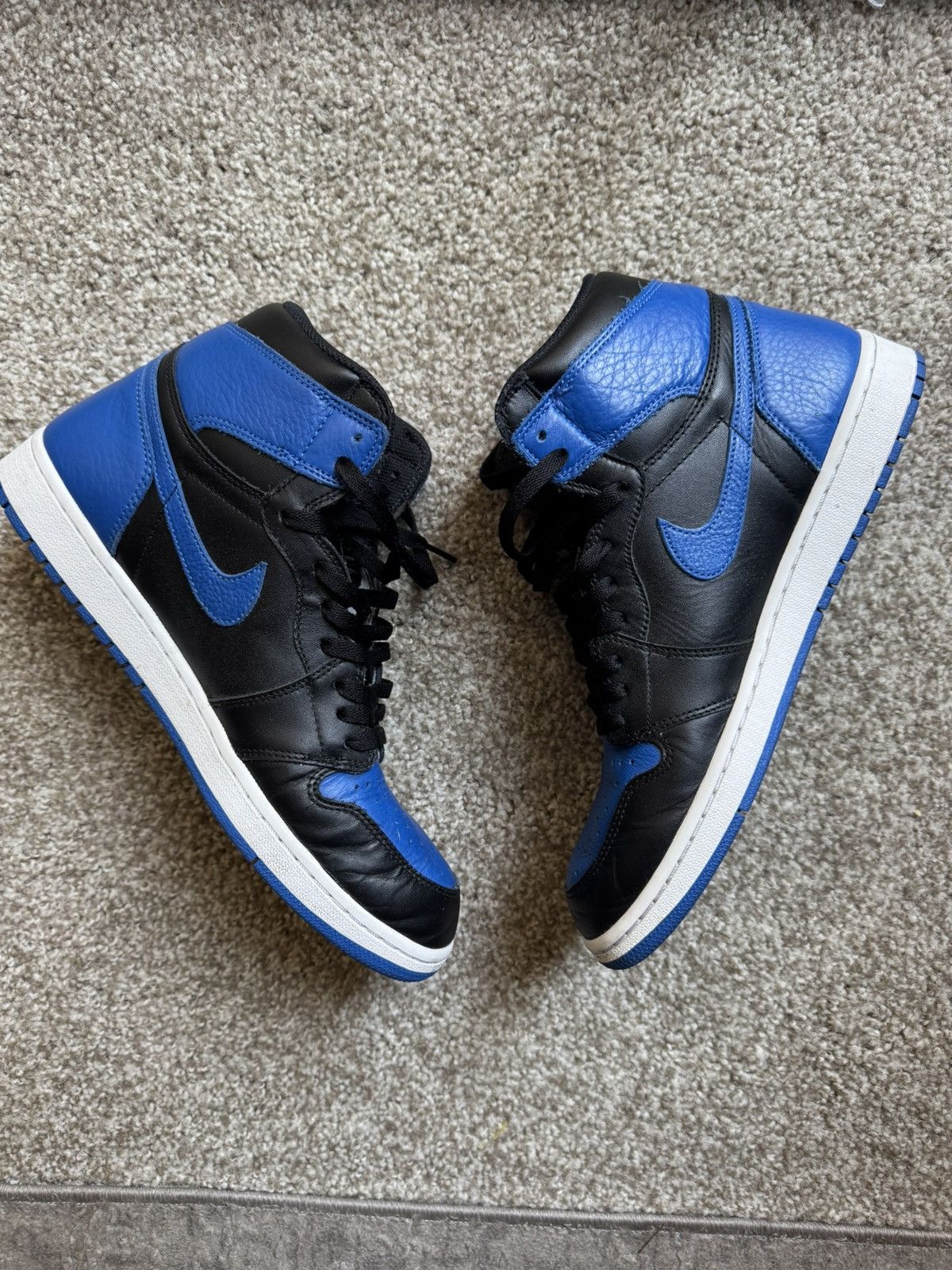 Jordan Brand Jordan 1 Royal 2017 Size US 11.5 / EU 44-45 - 3 Thumbnail