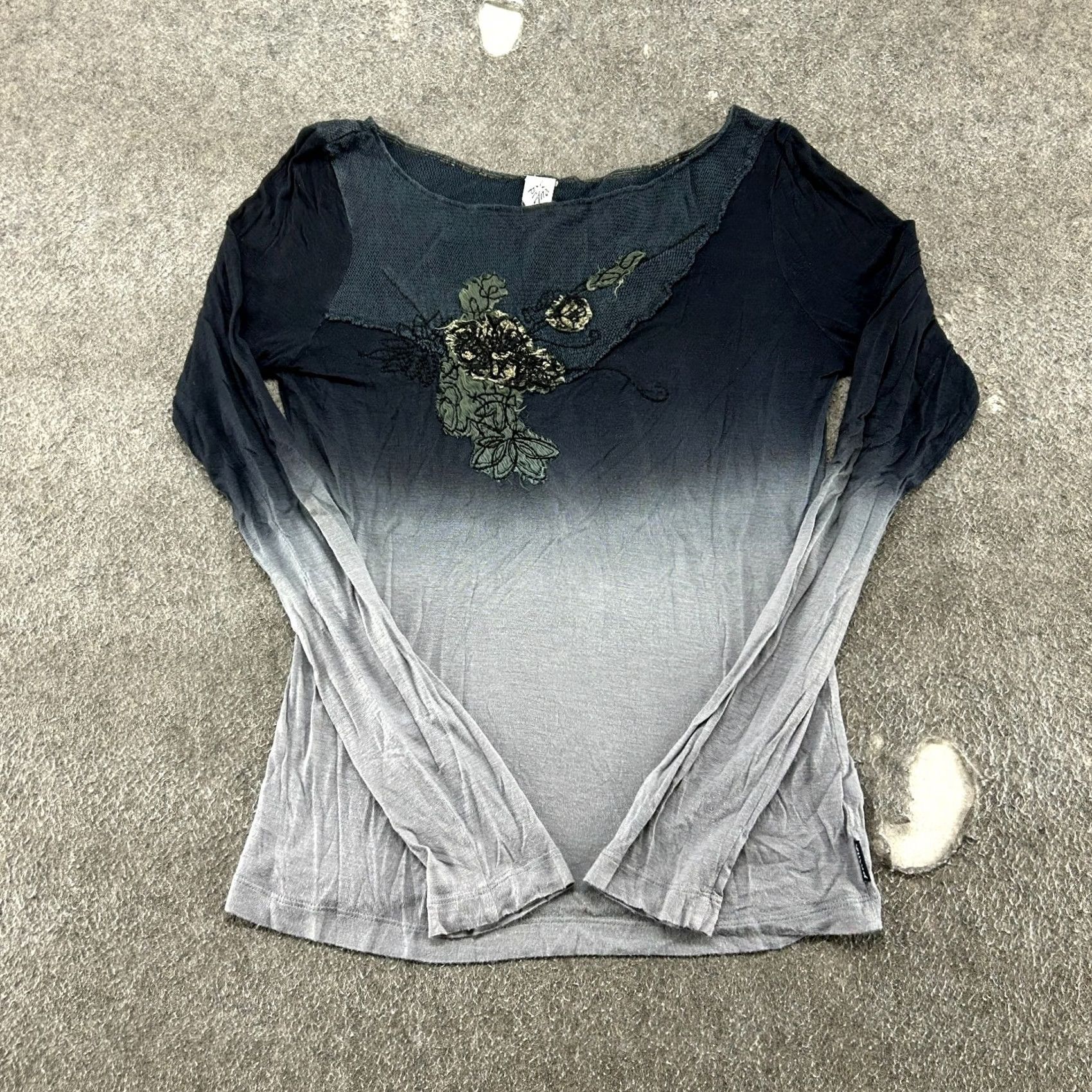 Prana VINTAGE Prana Top Womens M Black Grey Long Sleeve Floral Embroidered Scoop Y2K Size M / US 6-8 / IT 42-44 - 2 Thumbnail