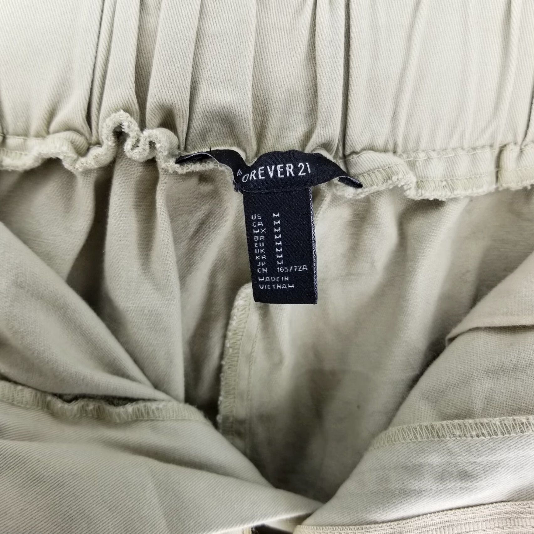 Forever 21 FOREVER 21 Womens Chino Dress Pants Size M Beige Loose Elastic Ankle Size 32" / US 10 / IT 46 - 5 Thumbnail