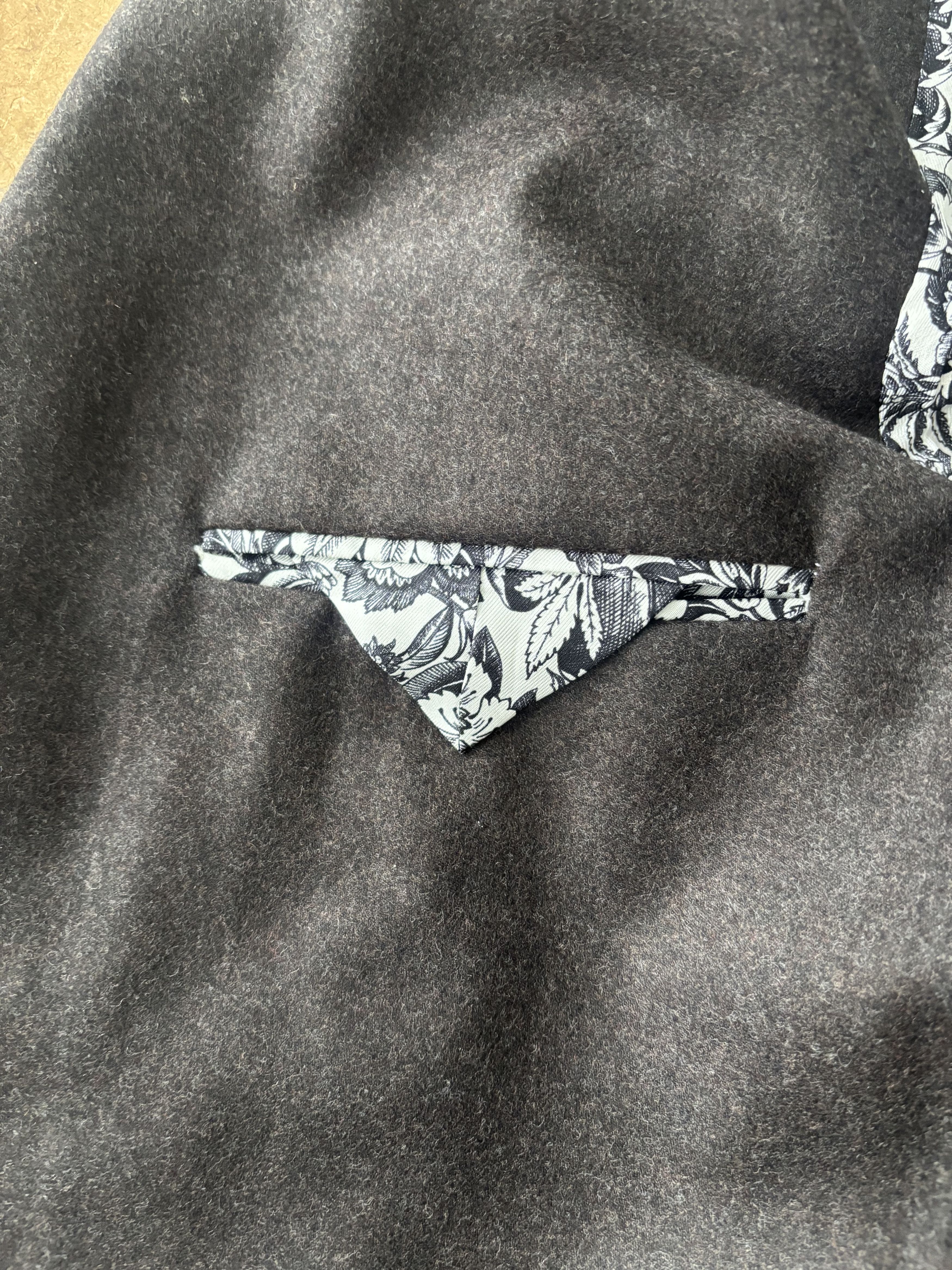 P. Johnson P Johnson MTM Flannel SportCoat Size 40R - 9 Thumbnail