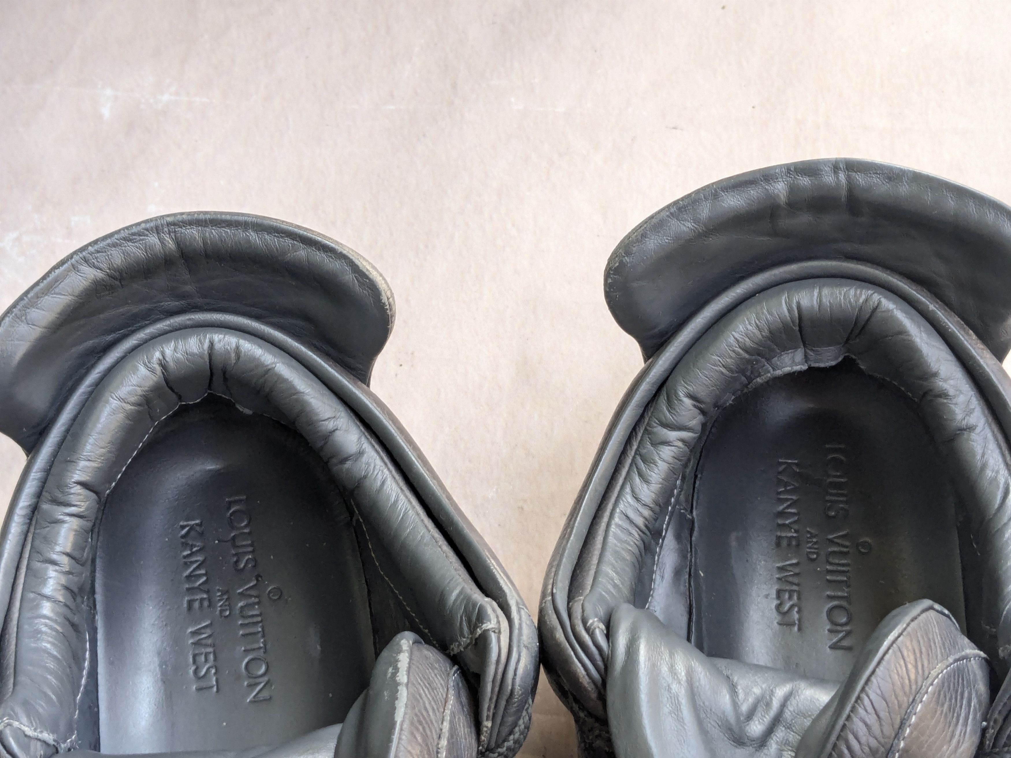 Kanye West × Louis Vuitton Louis Vuitton Dons Kanye West Gray Leather Low Tops 11 Size US 11 / EU 44 - 9 Thumbnail