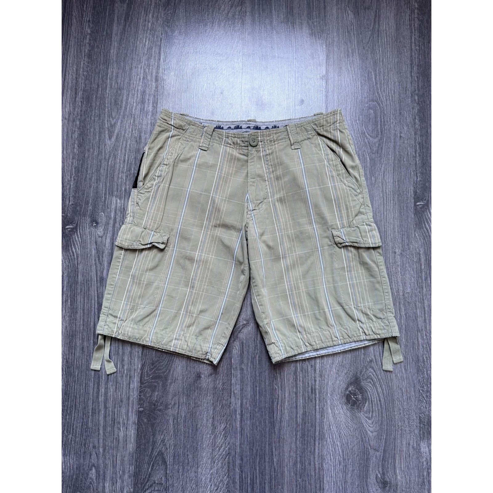 Nike 00s Vintage Cargo Shorts Drill Y2K Size US 30 / EU 46 - 1 Thumbnail