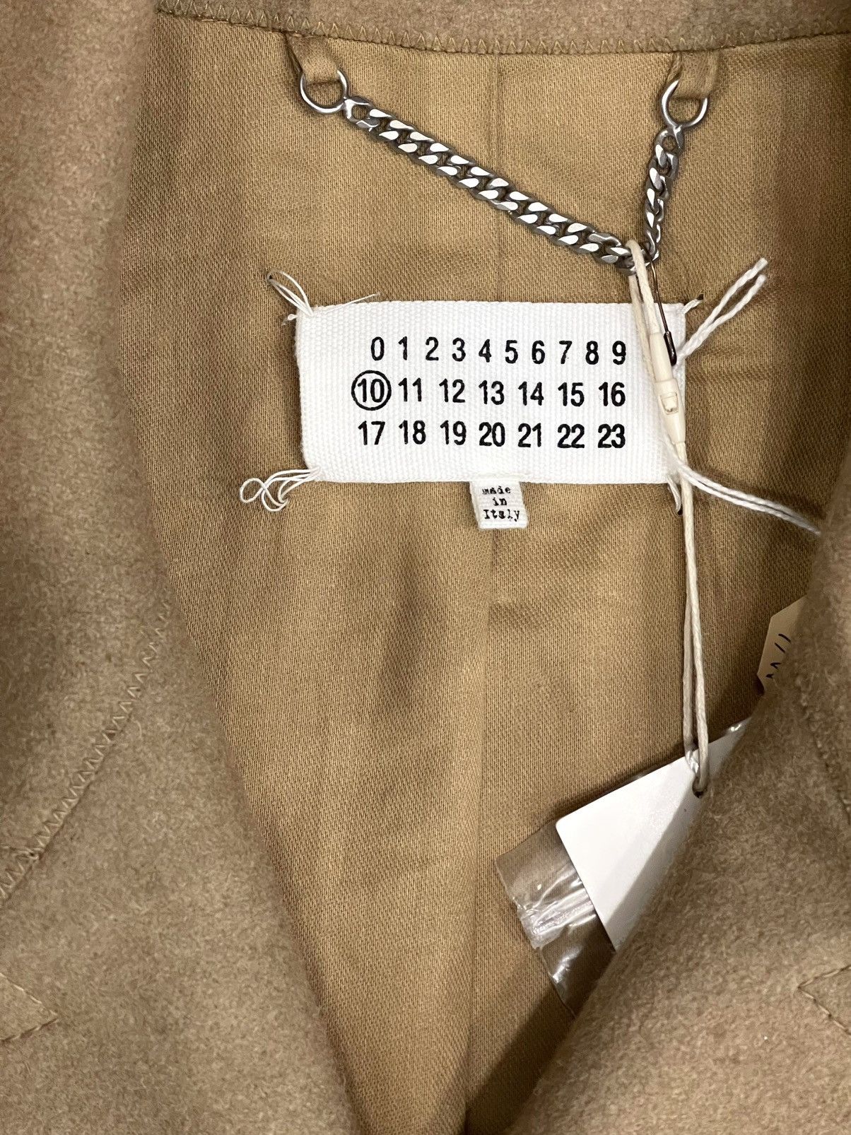 Maison Margiela Maison Margiela wool overcoat NWT size 50 M/L Size US M / EU 48-50 / 2 - 4 Thumbnail