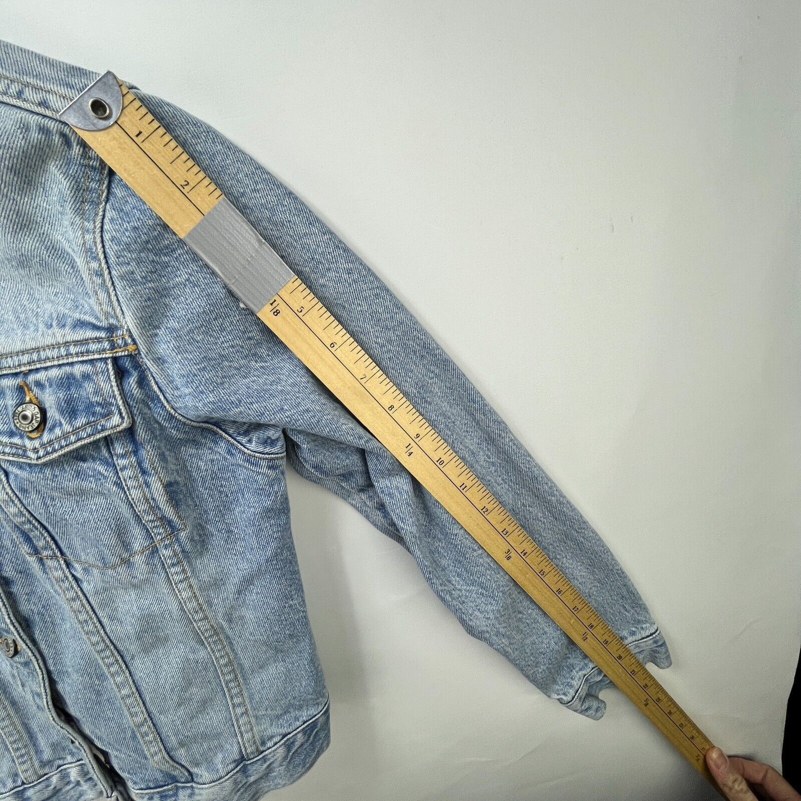 Gap × Vintage Vintage Gap Denim Jacket Light Wash Womens Small Retro Y2K Size S / US 4 / IT 40 - 8 Thumbnail