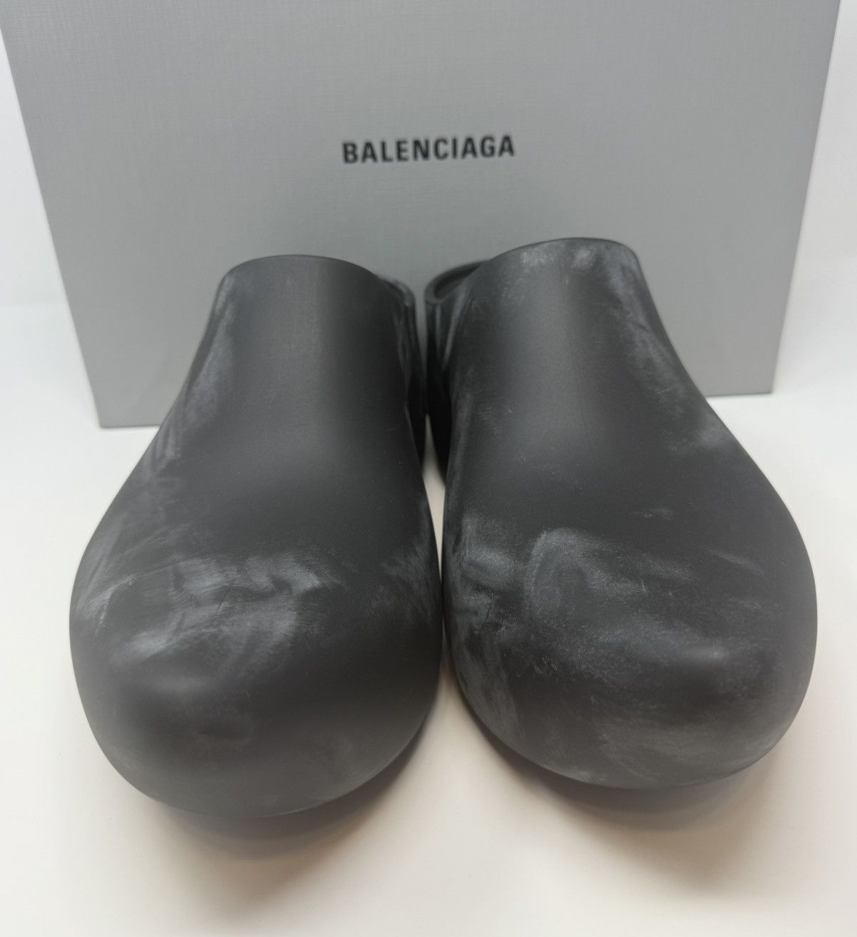 Balenciaga Balenciaga Technoclog Rubber Clogs Black Size US 10 / EU 43 - 2 Thumbnail